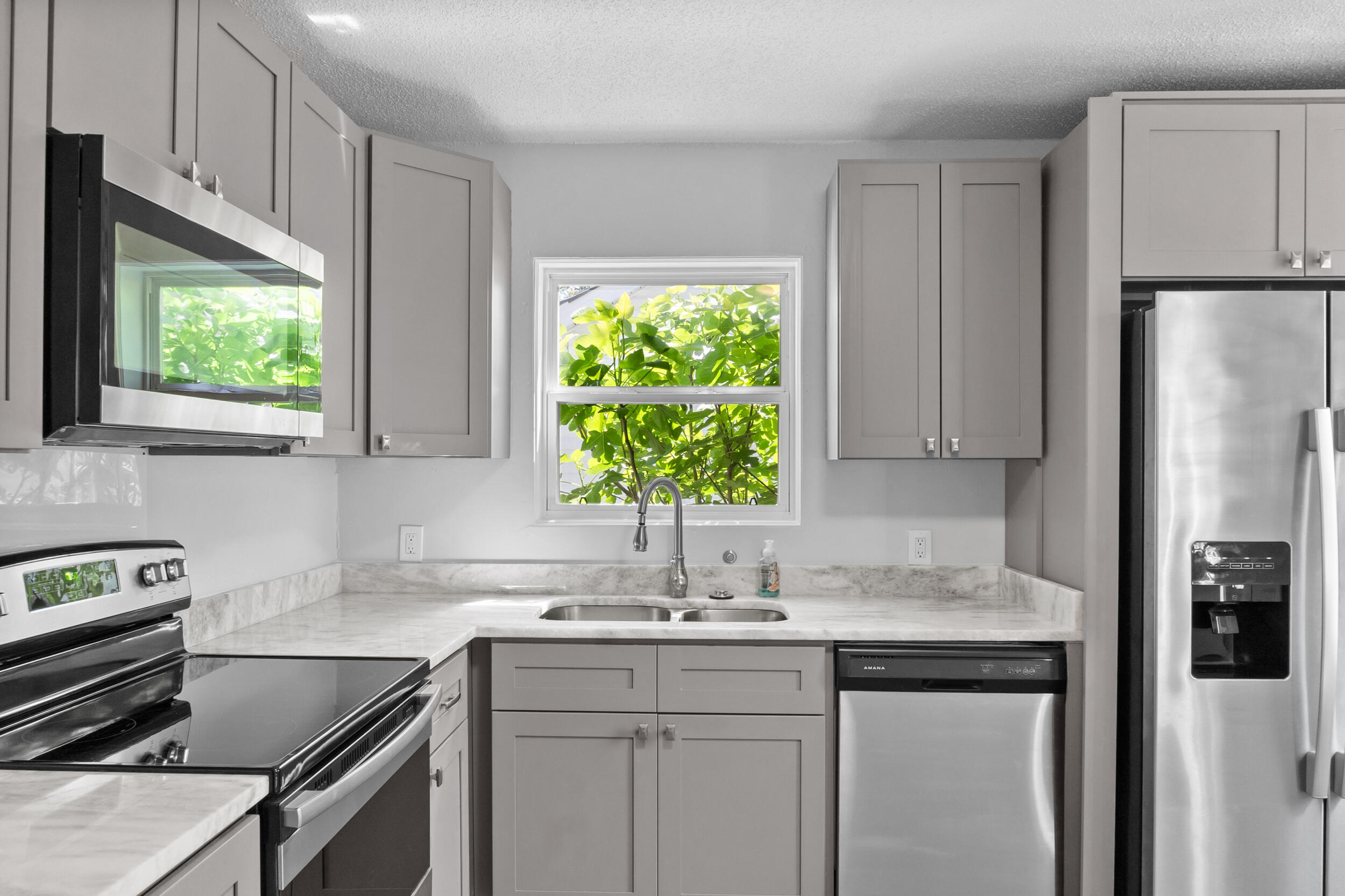 3904 Sells Drive