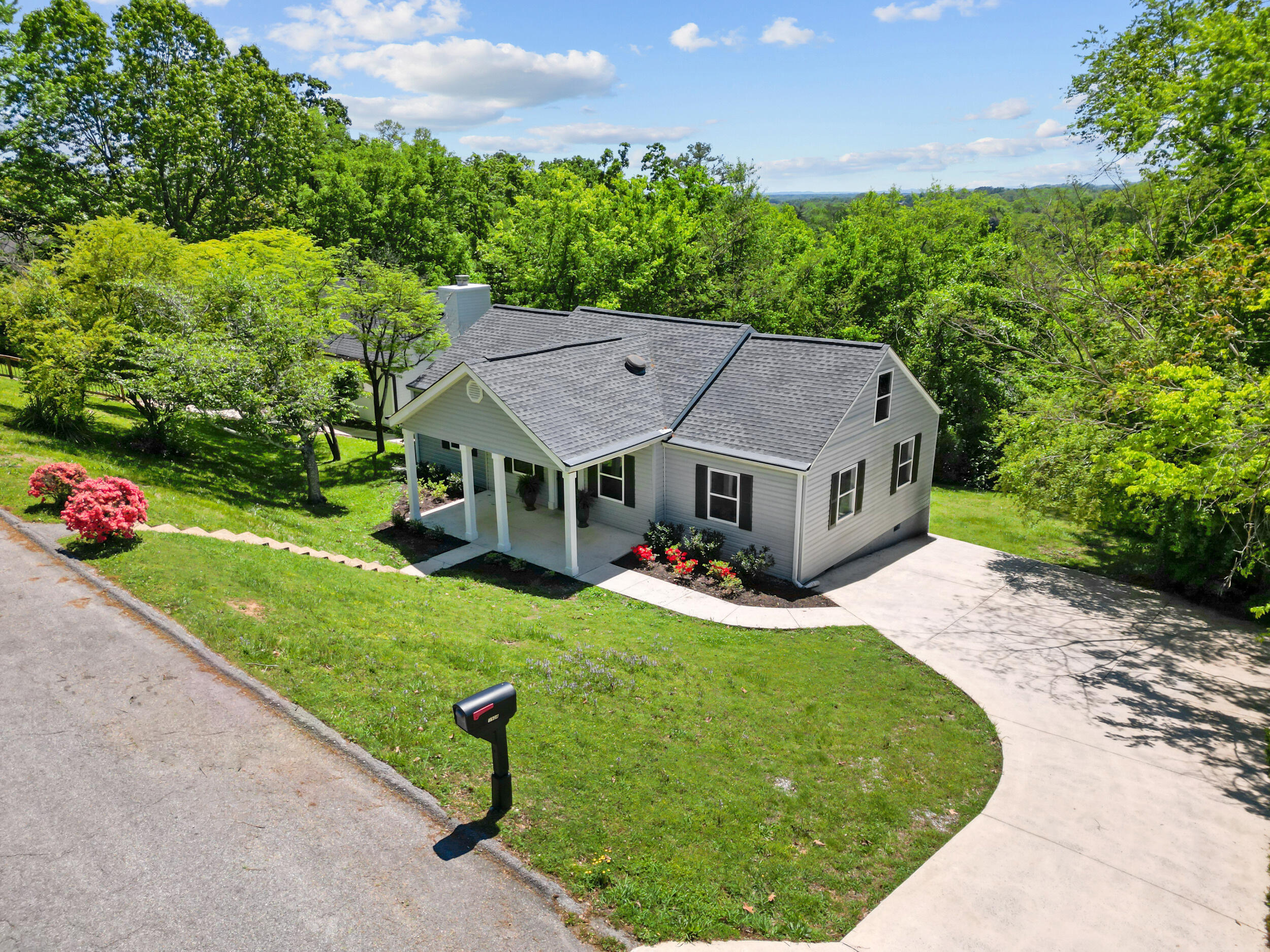 3904 Sells Drive