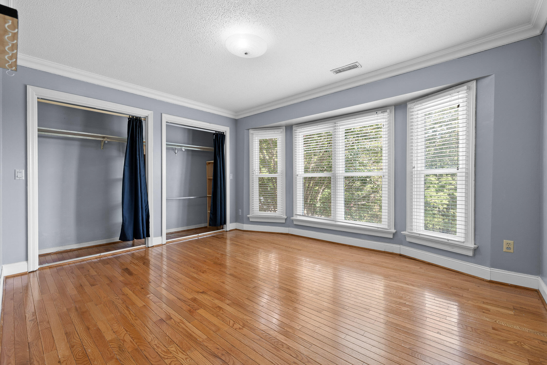 5307 Fairview Road