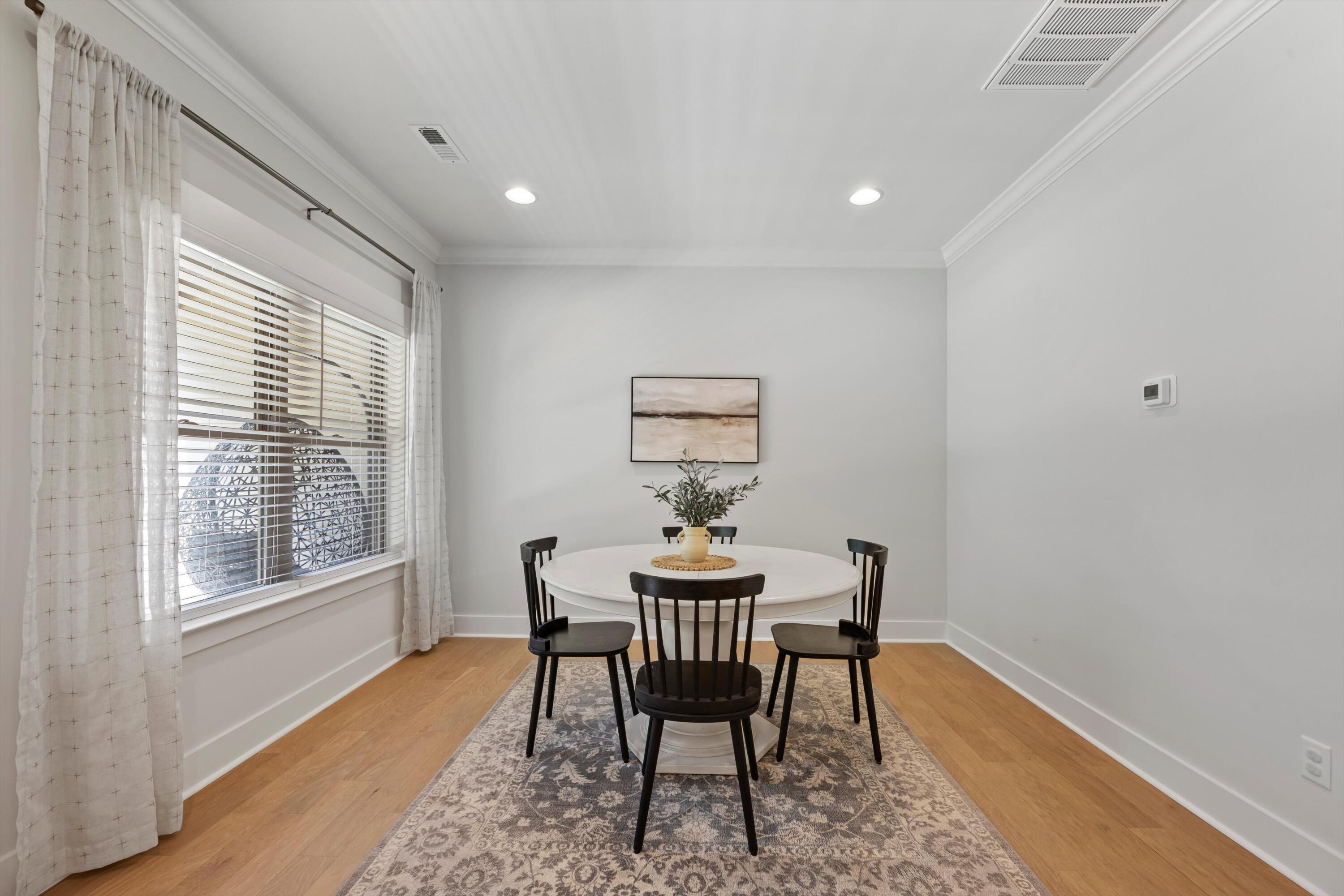 9638 Dutton Lane