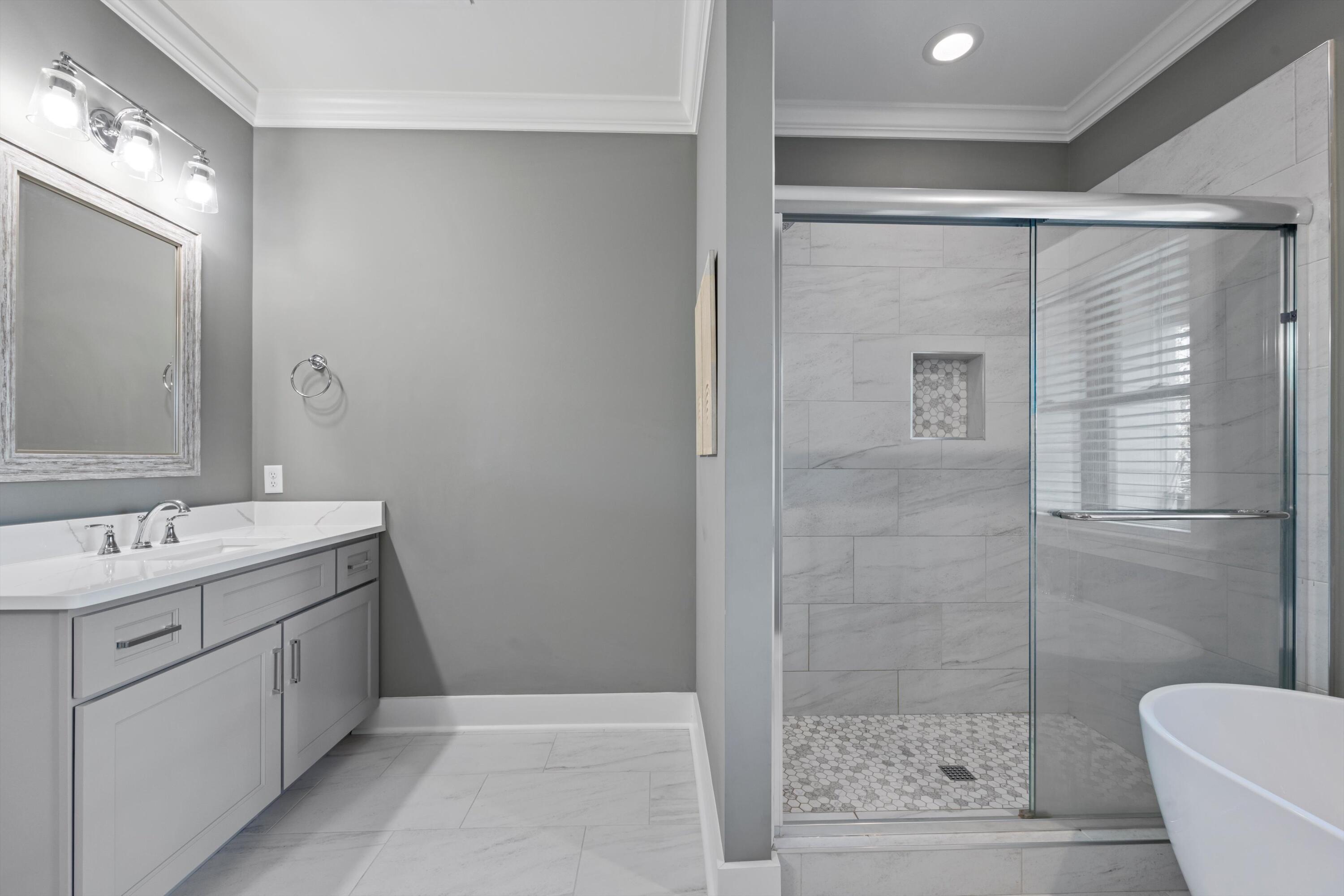 9638 Dutton Lane