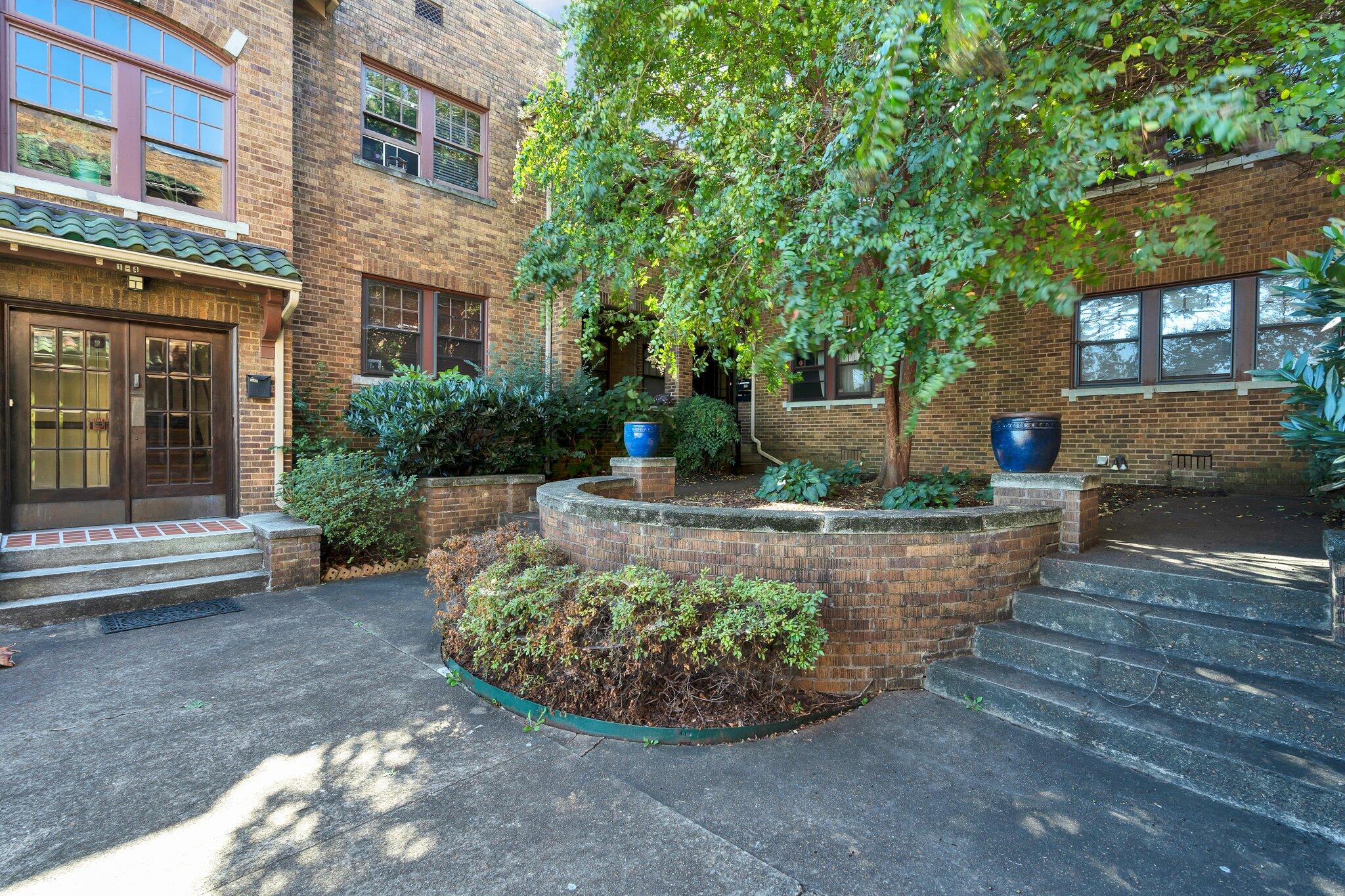 1400 Duncan Avenue, 7