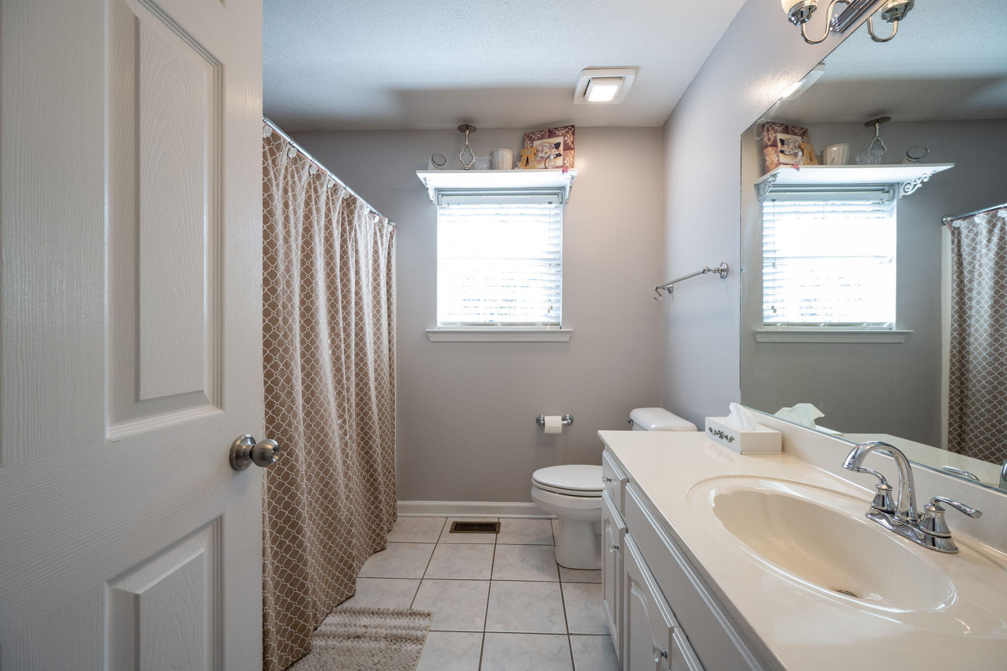 605 Black Oak Drive, Unit 119