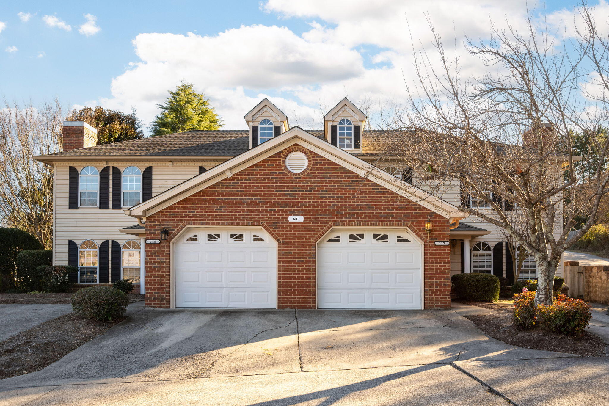 605 Black Oak Drive, Unit 119