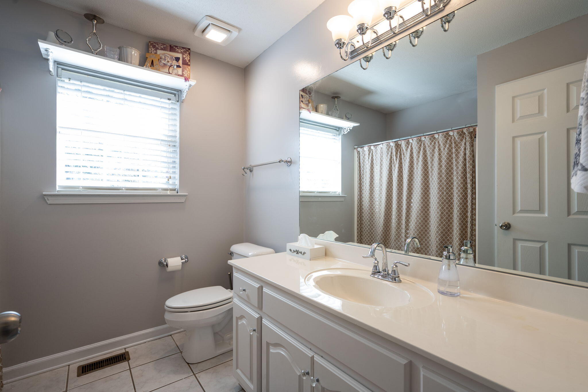 605 Black Oak Drive, Unit 119