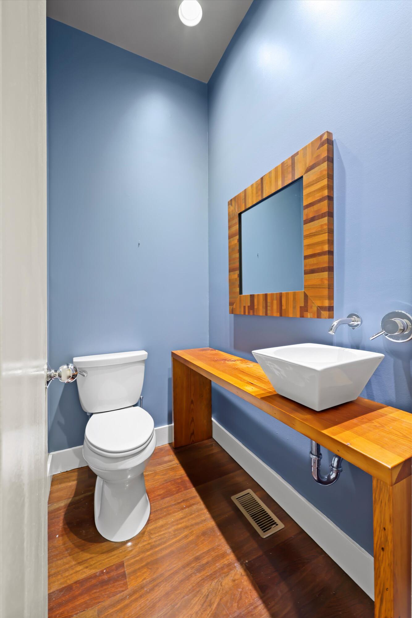 142 W 17th Street