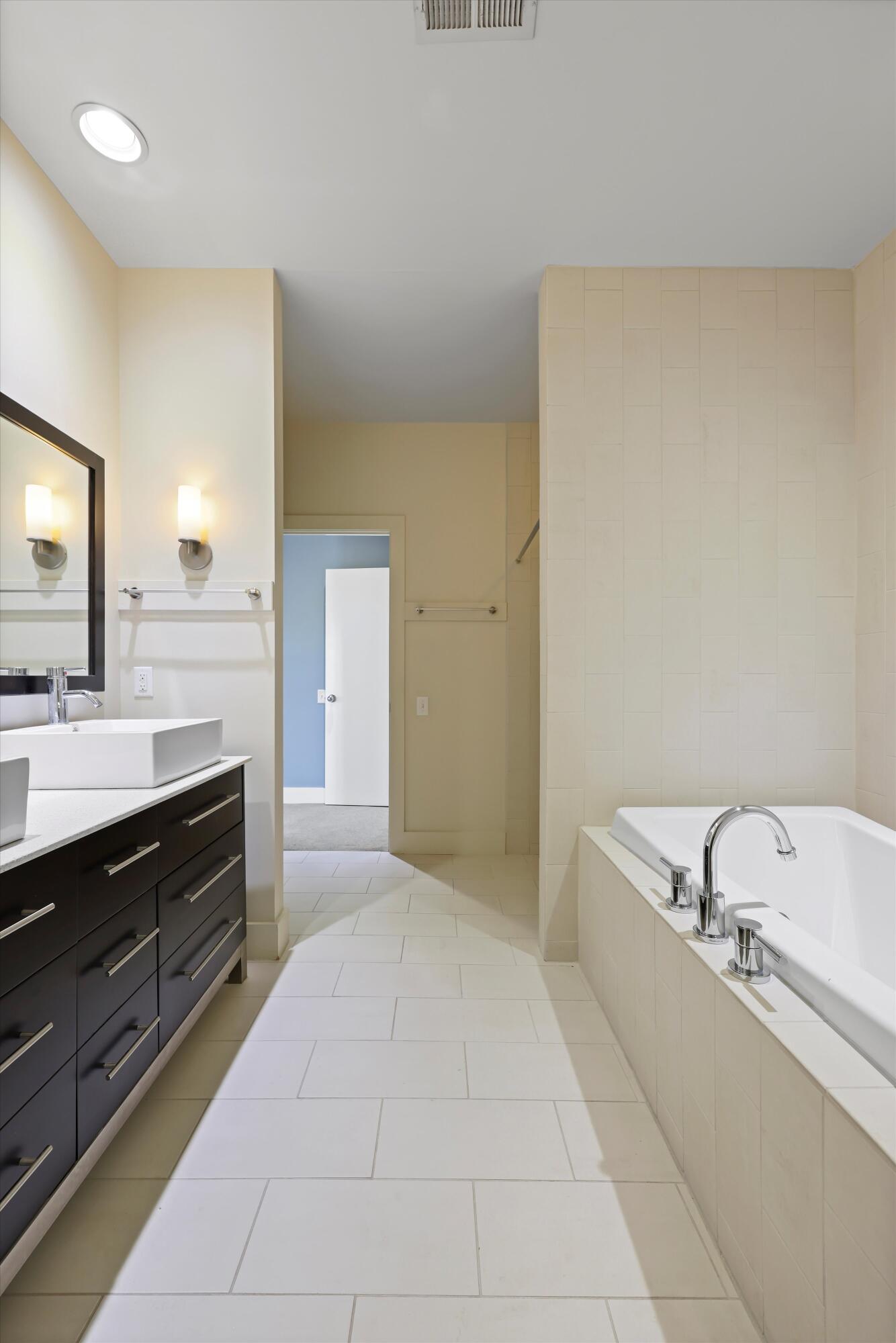 142 W 17th Street
