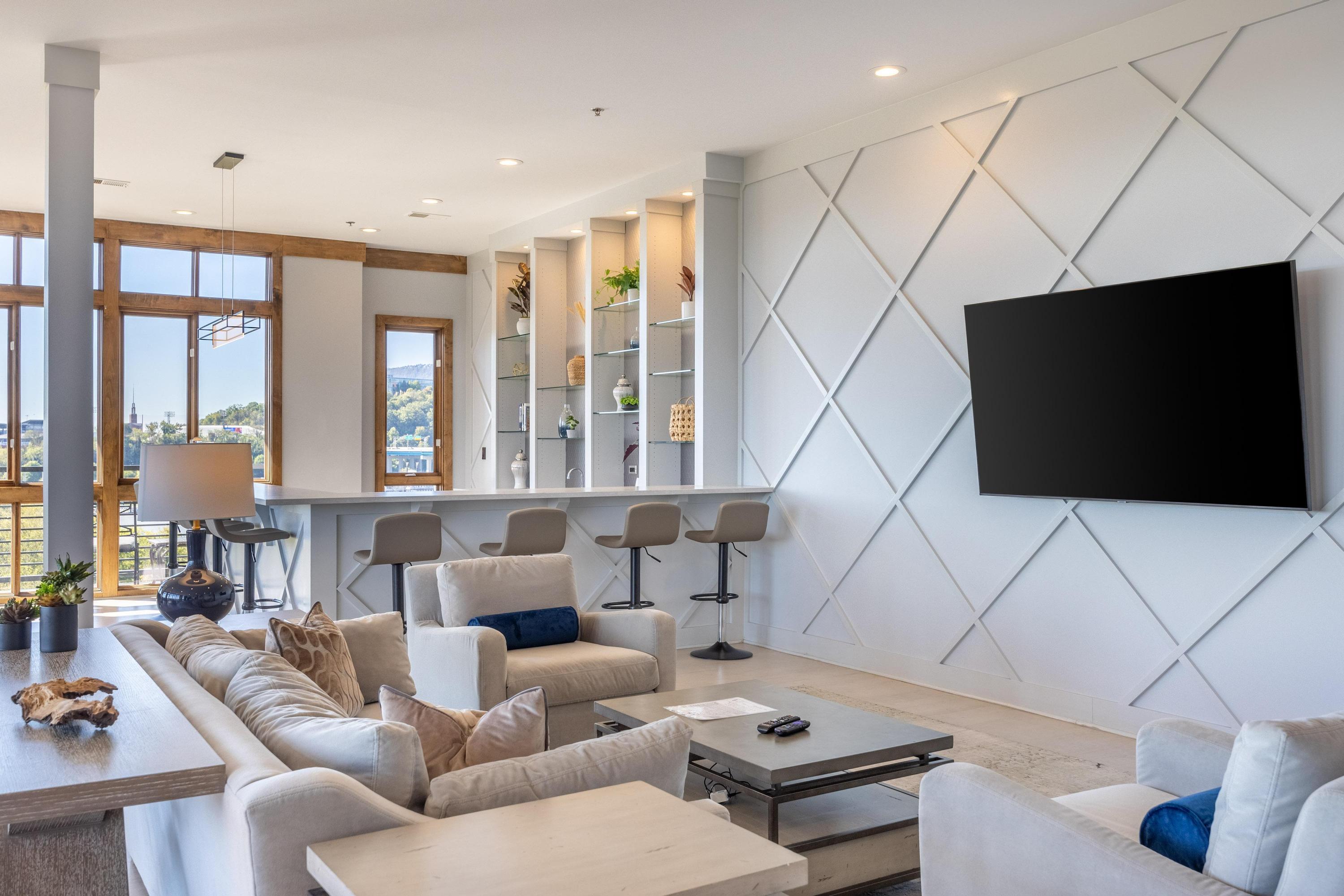 200 Manufacturers Road, Apt 241