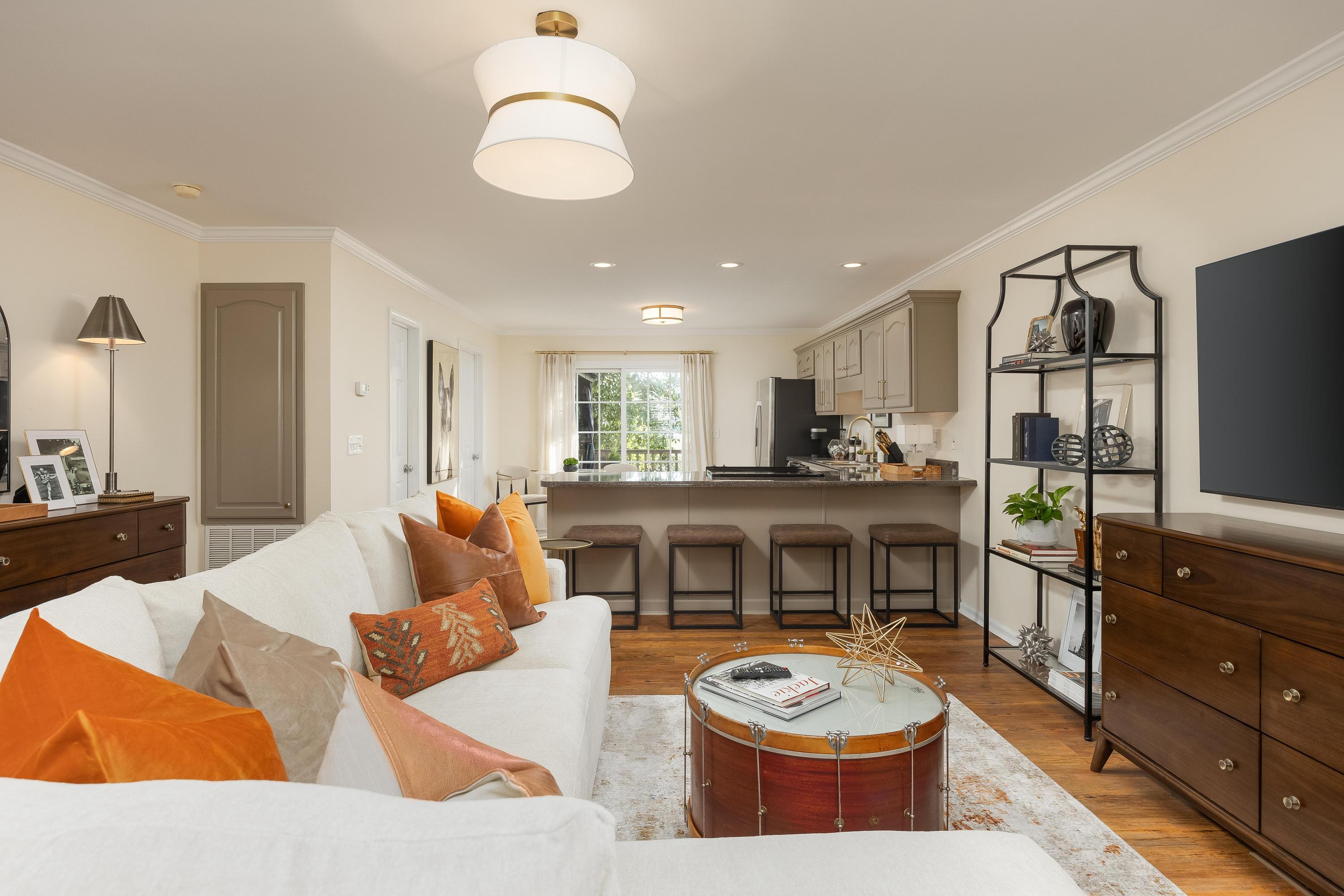 2205 Old Ivy Way, Apt 23