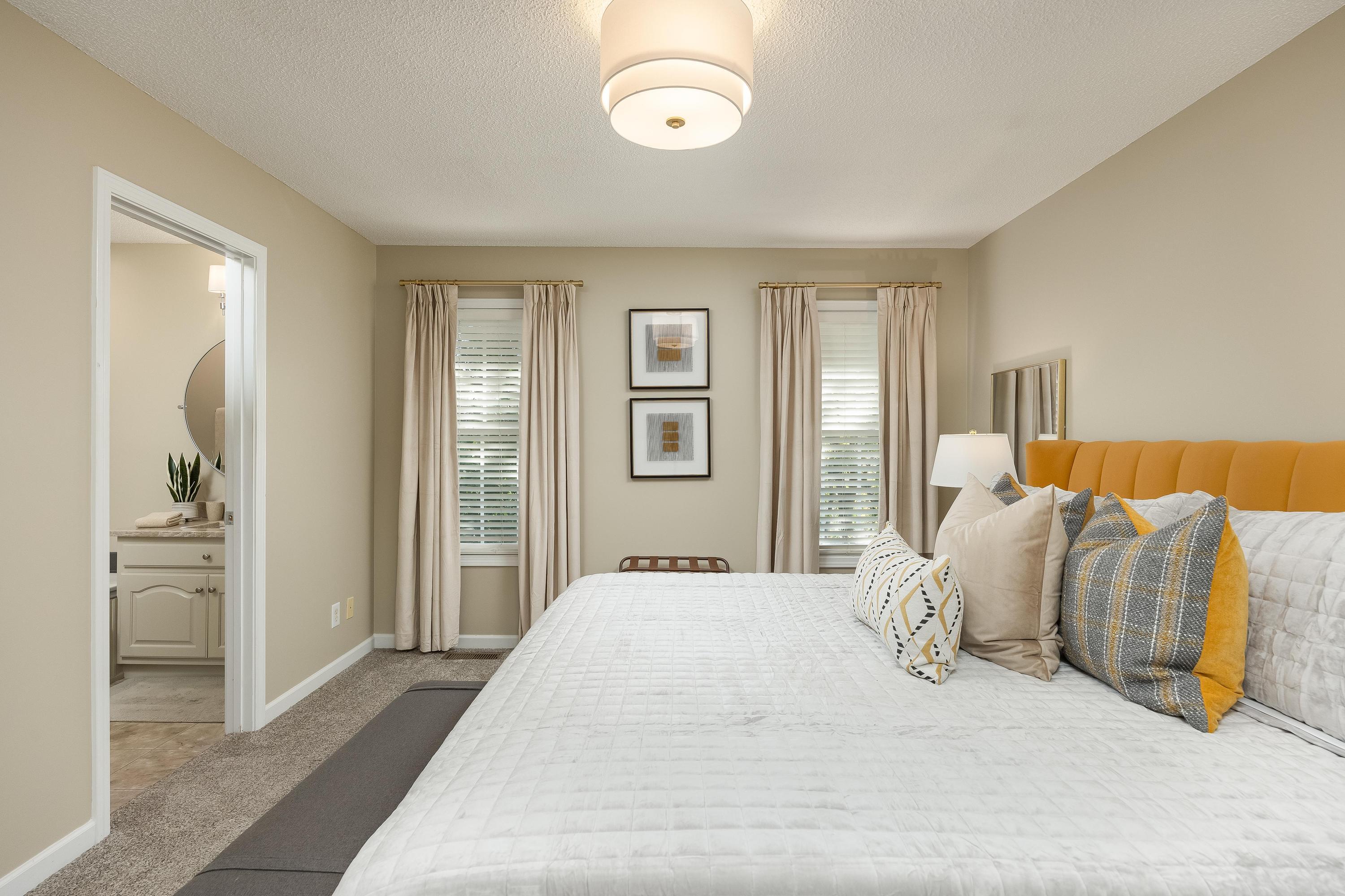 2205 Old Ivy Way, Apt 23
