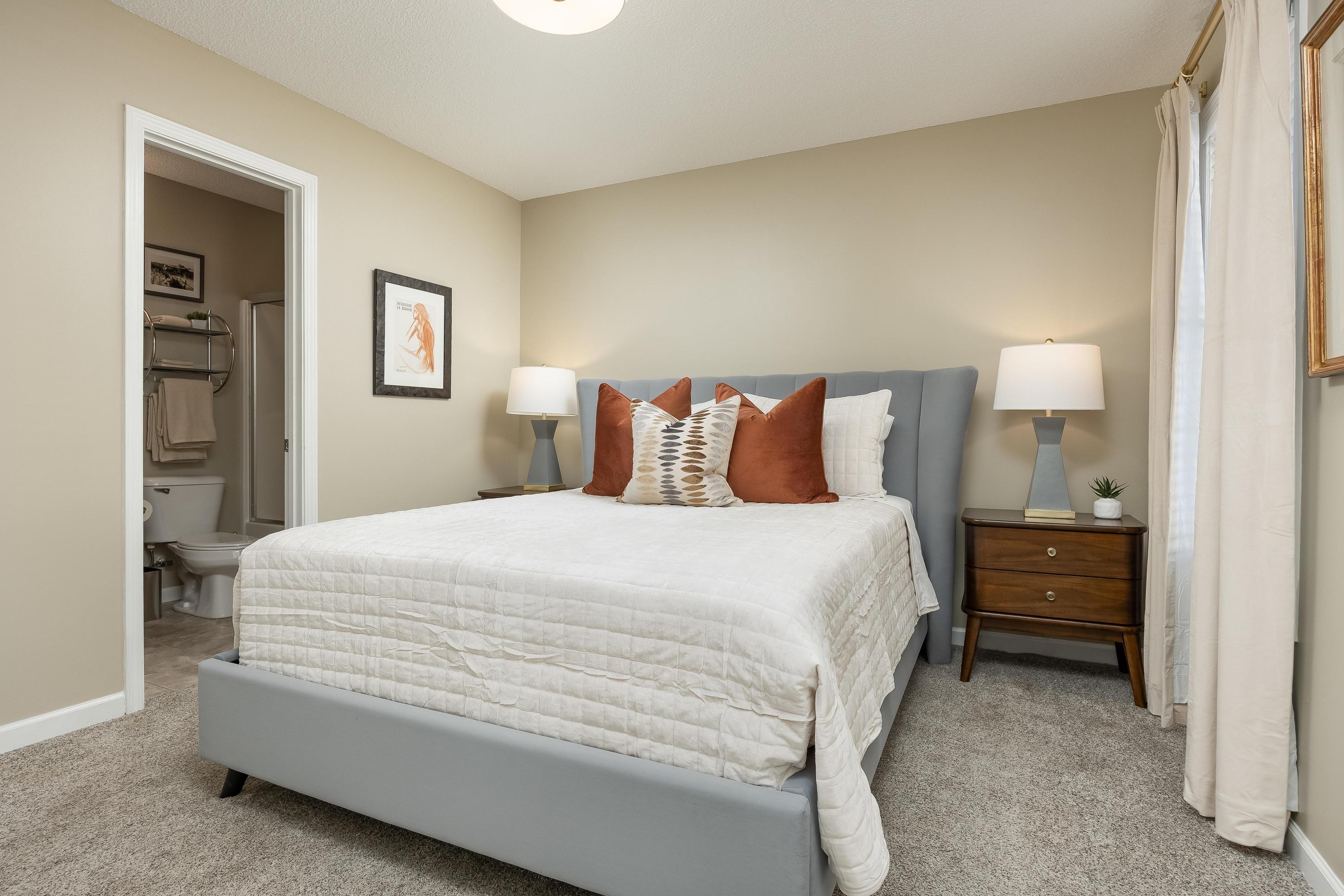2205 Old Ivy Way, Apt 23
