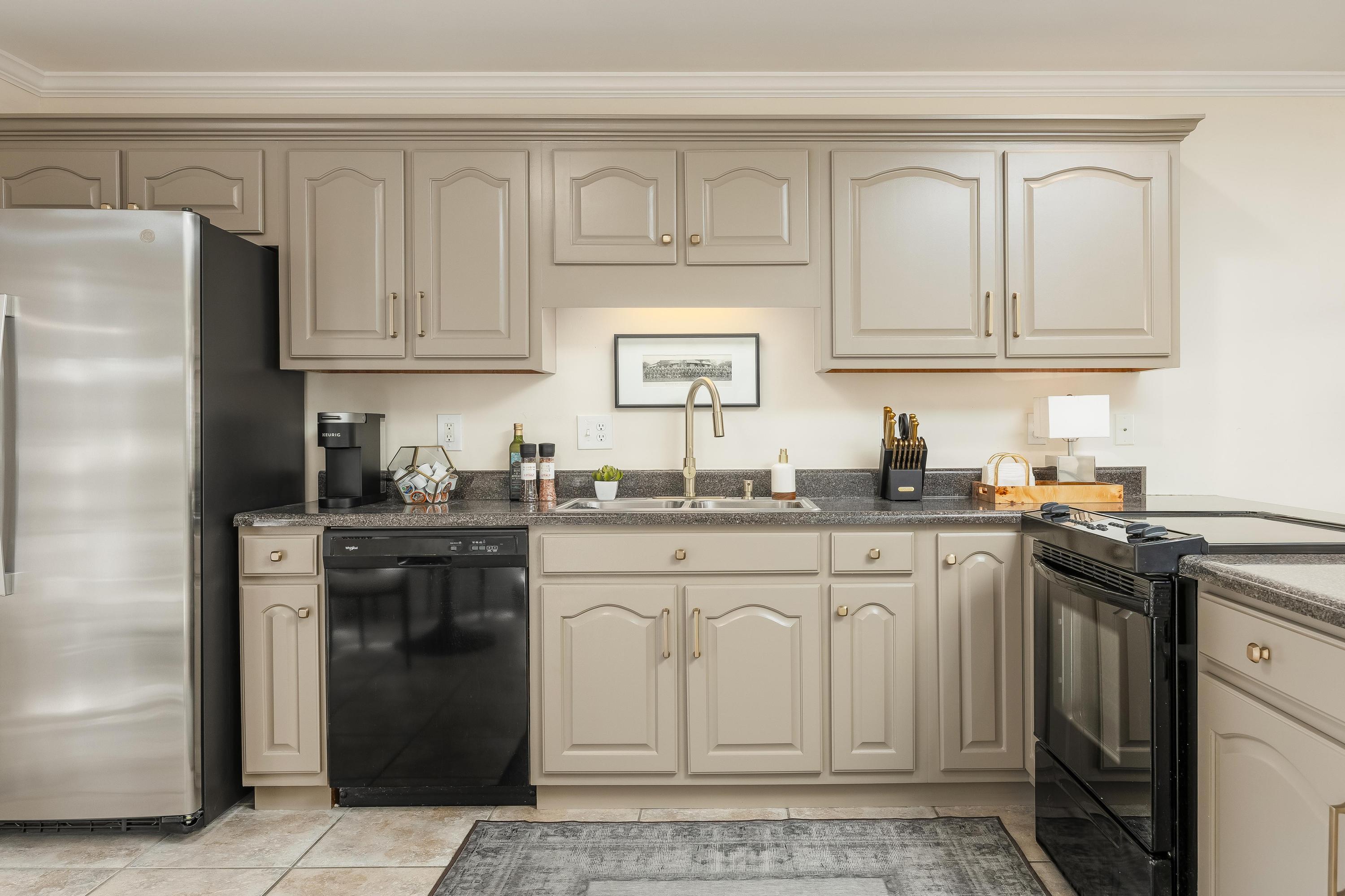 2205 Old Ivy Way, Apt 23