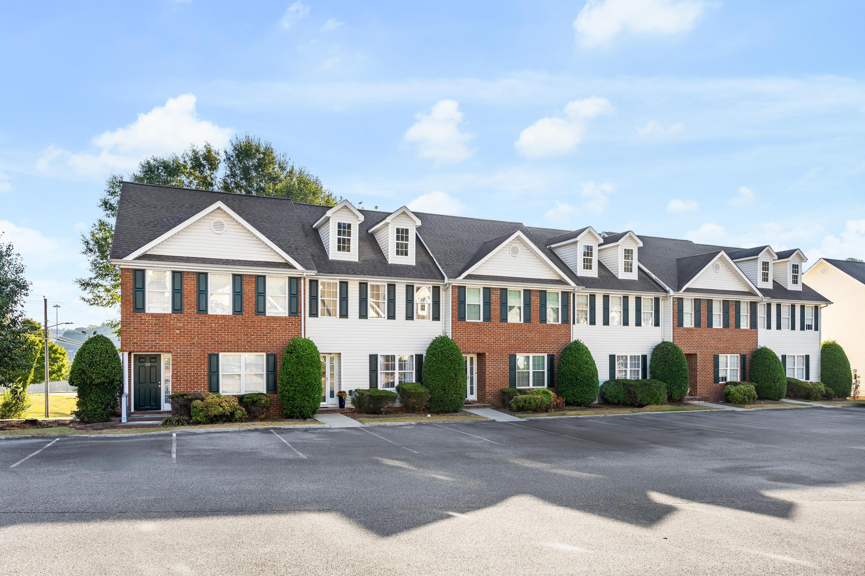 2205 Old Ivy Way, Apt 23