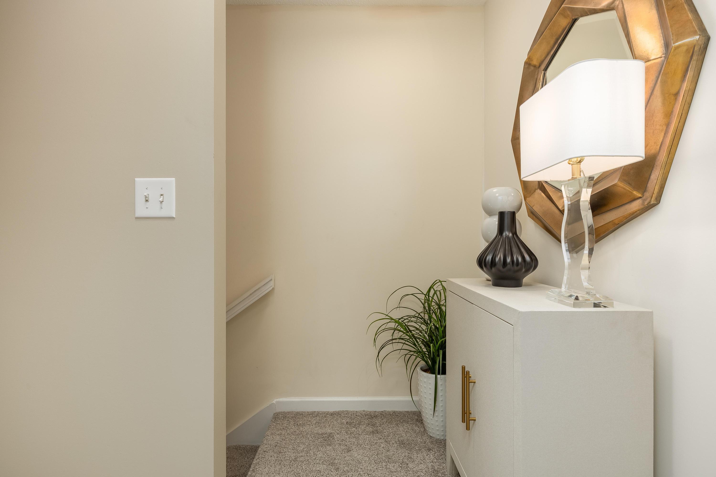 2205 Old Ivy Way, Apt 23