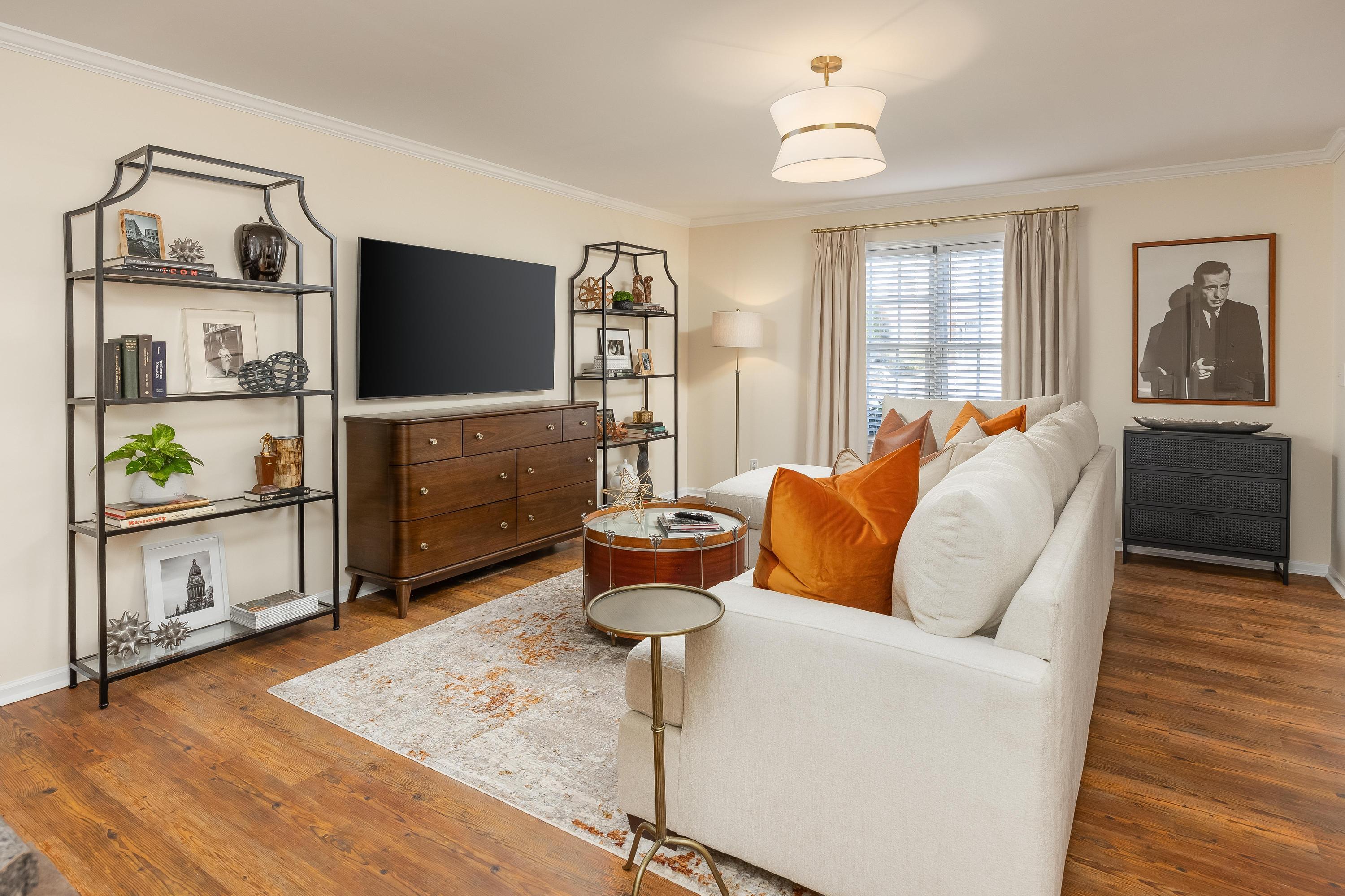2205 Old Ivy Way, Apt 23