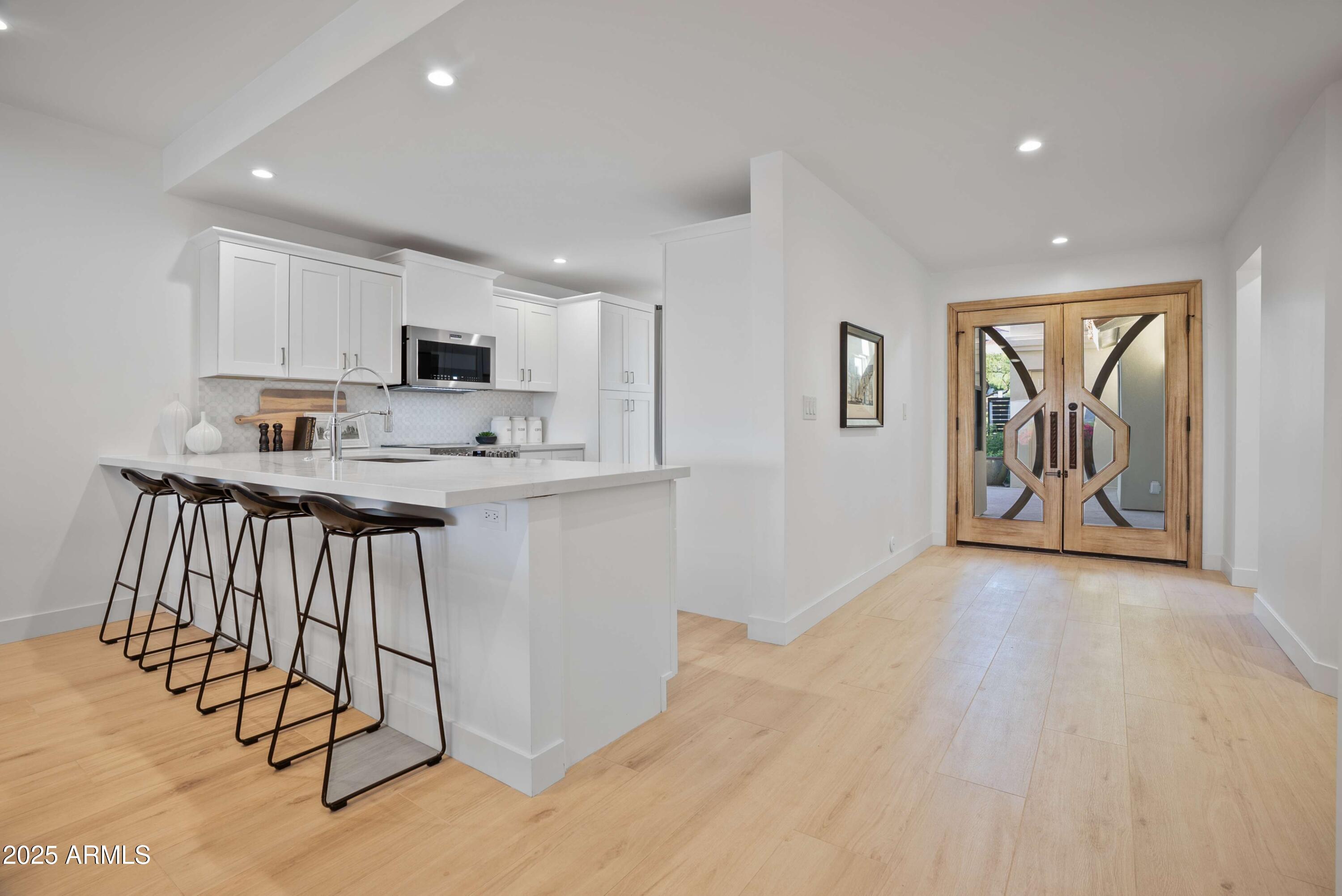 3800 E LINCOLN Drive, 31