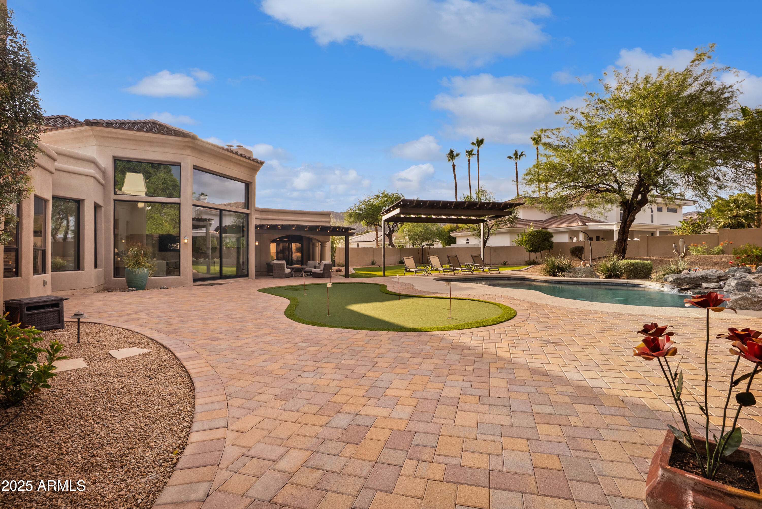 3621 E COCONINO Place