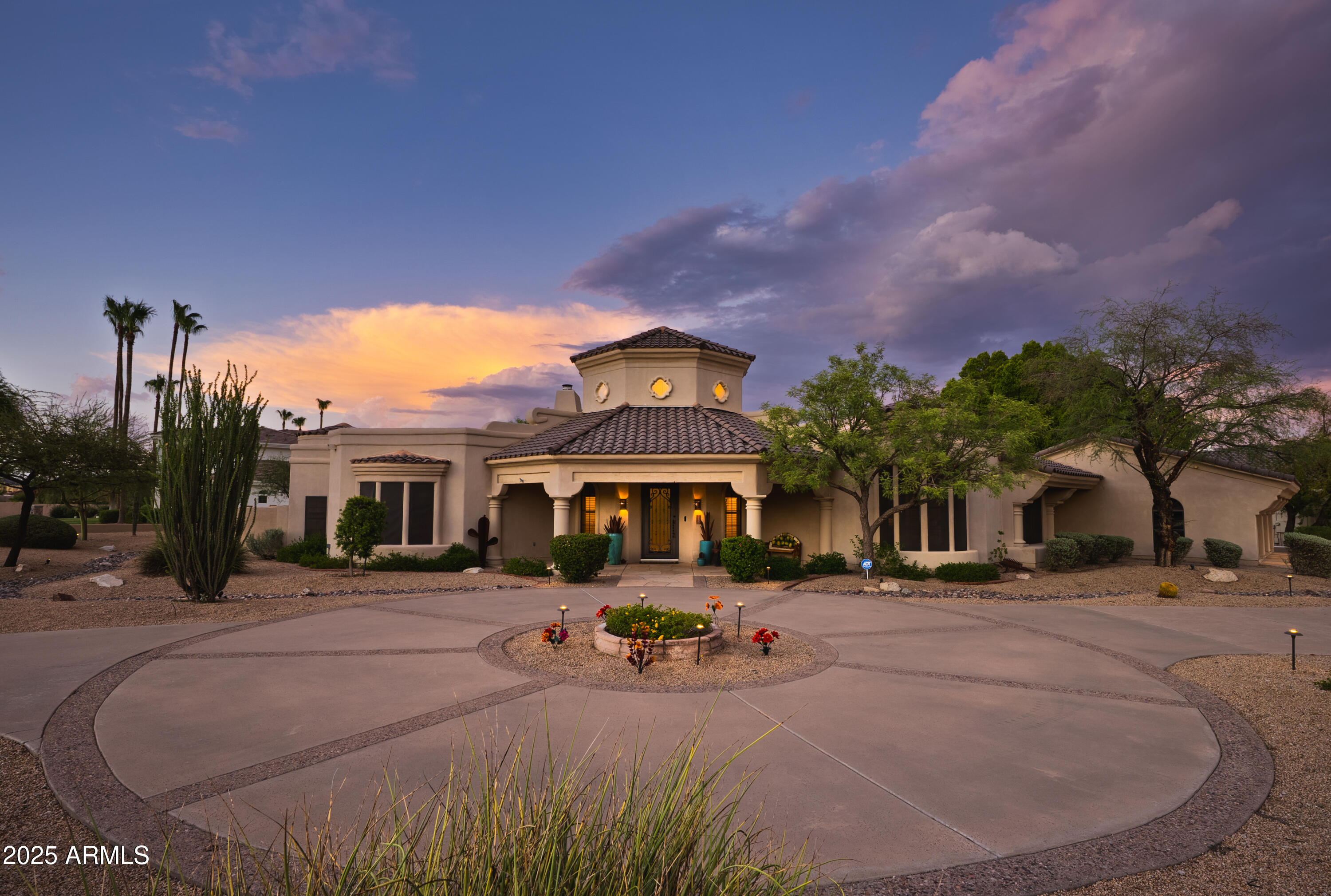 3621 E COCONINO Place
