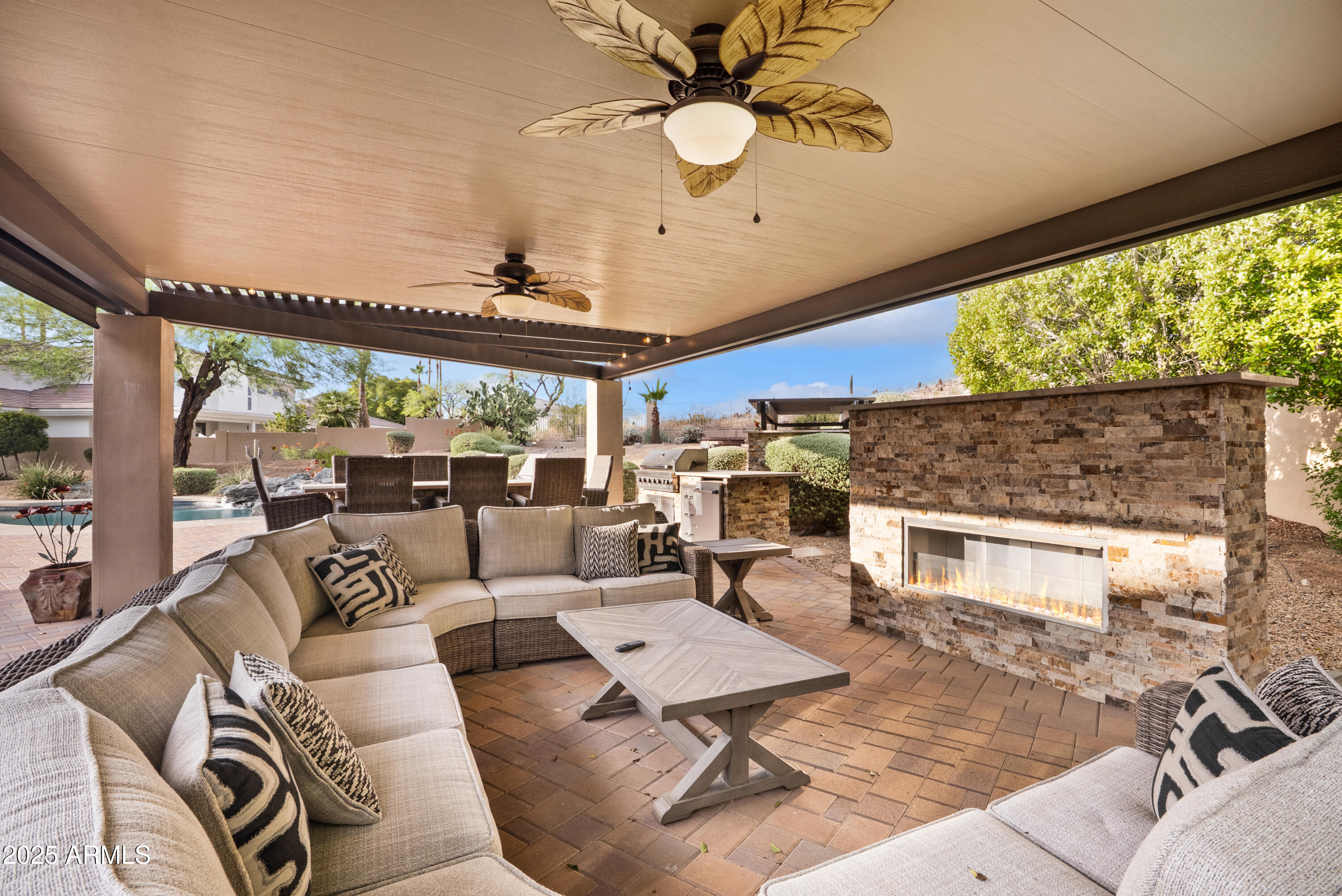 3621 E COCONINO Place
