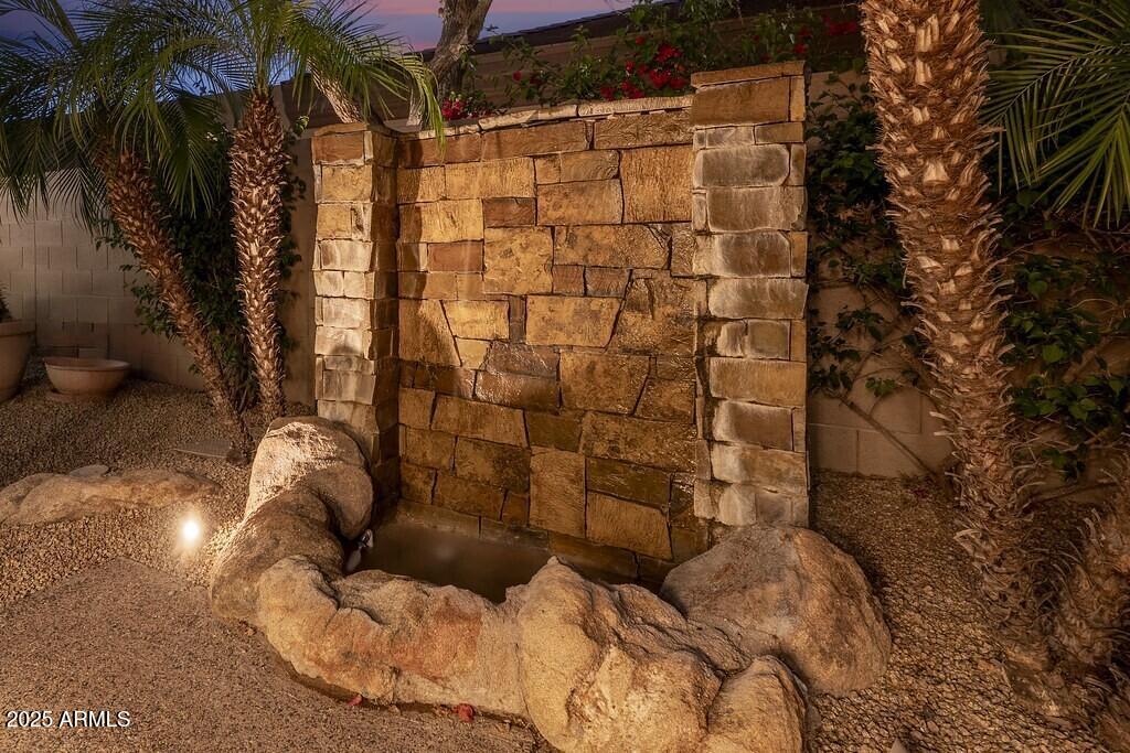 6894 E RUSSET SKY Drive