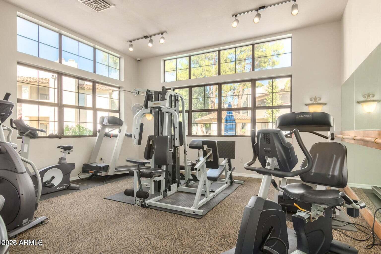 750 E NORTHERN Avenue 2080