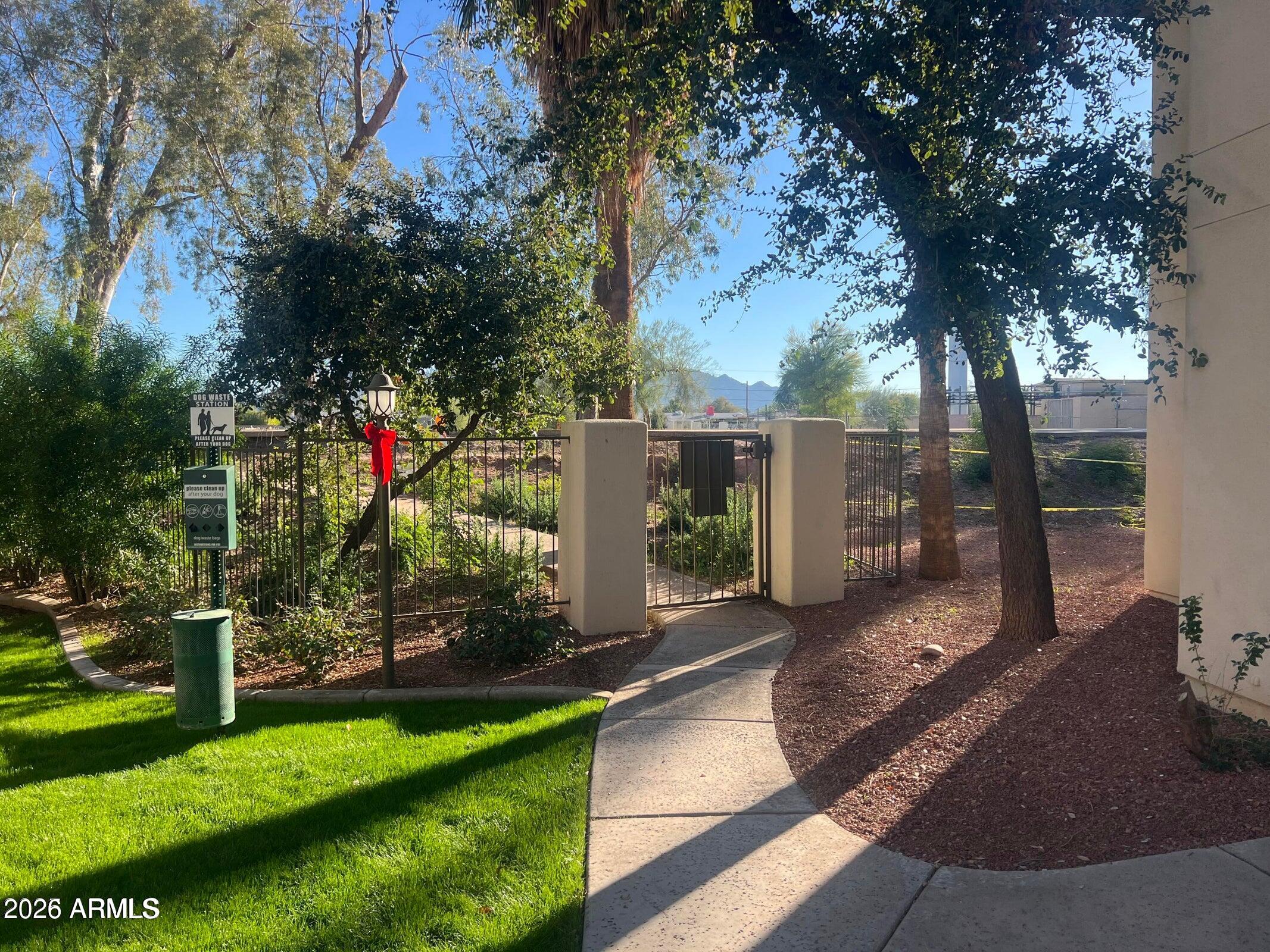 750 E NORTHERN Avenue 2080