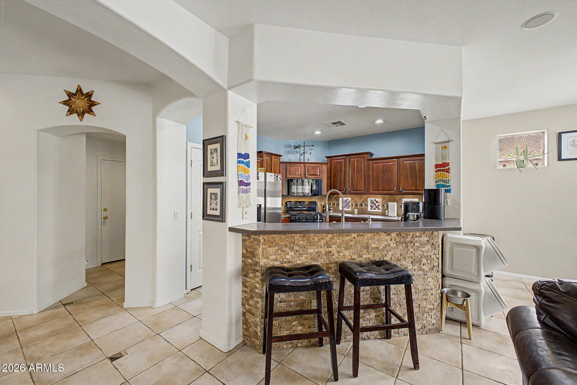 3021 S ABBEY Circle