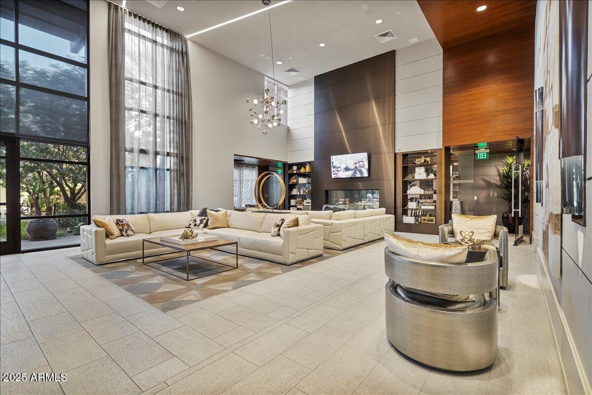 6166 N SCOTTSDALE Road B2001