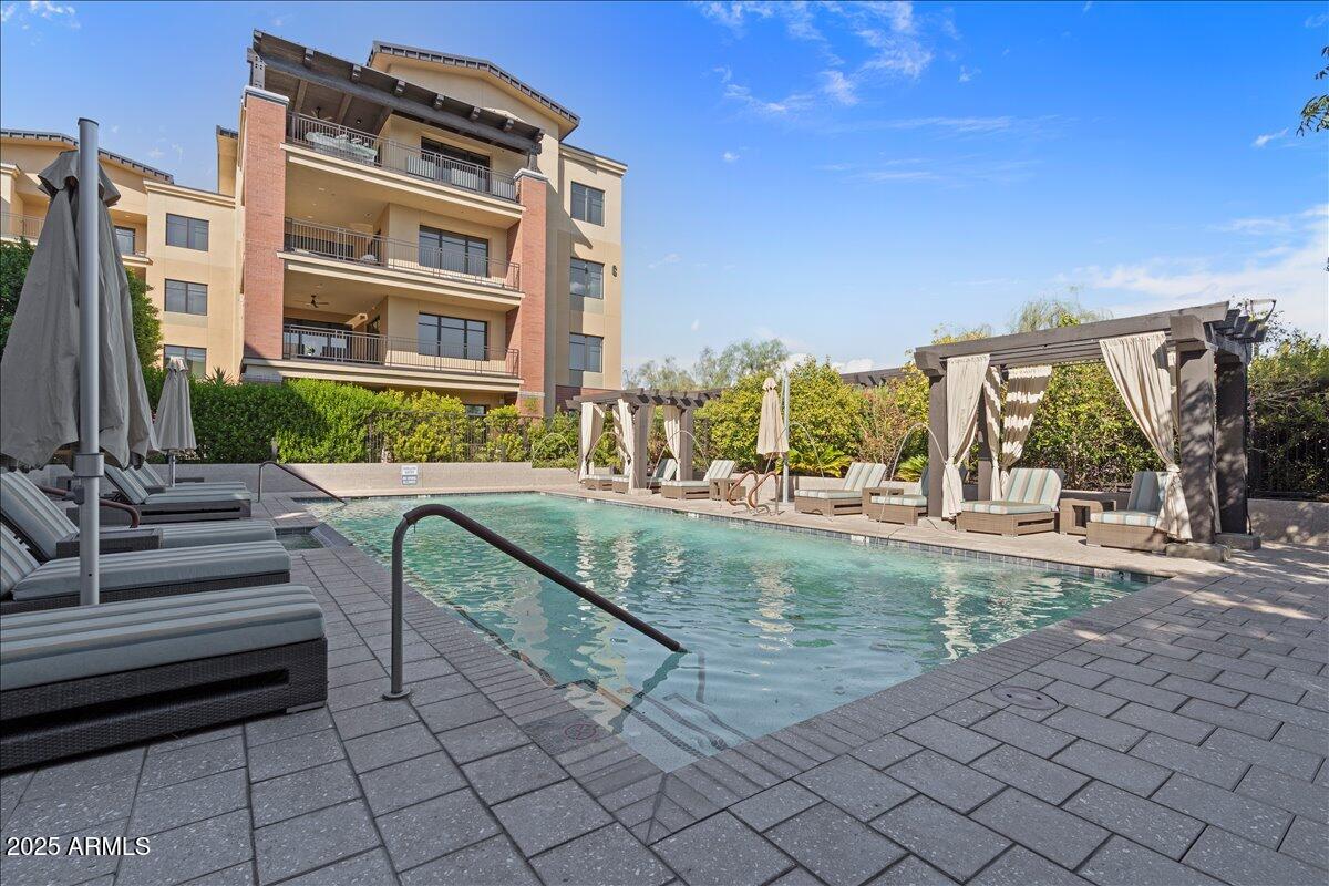6166 N SCOTTSDALE Road B2001