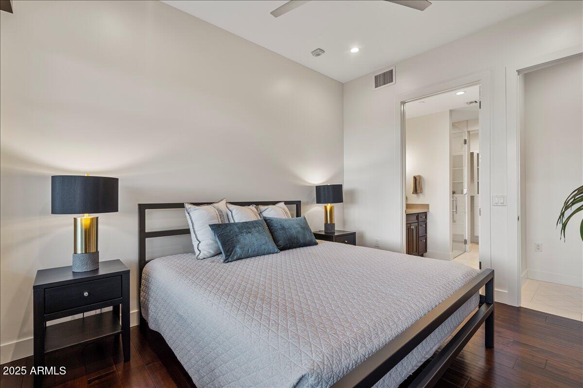 6166 N SCOTTSDALE Road B2001