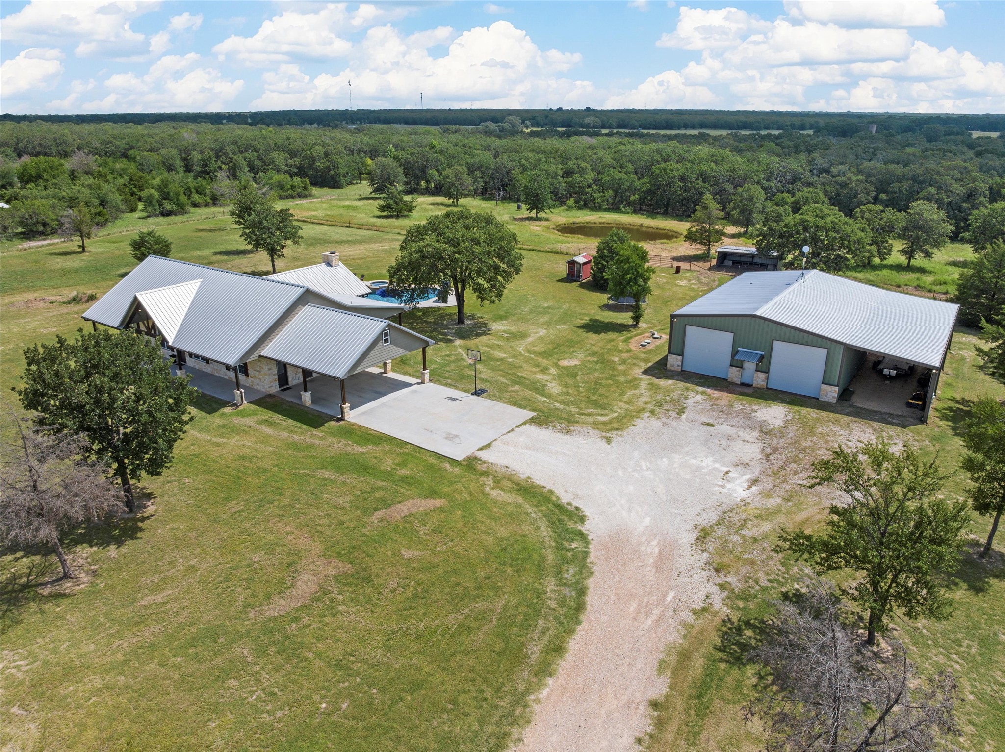 438 S Pleasant Hill Road