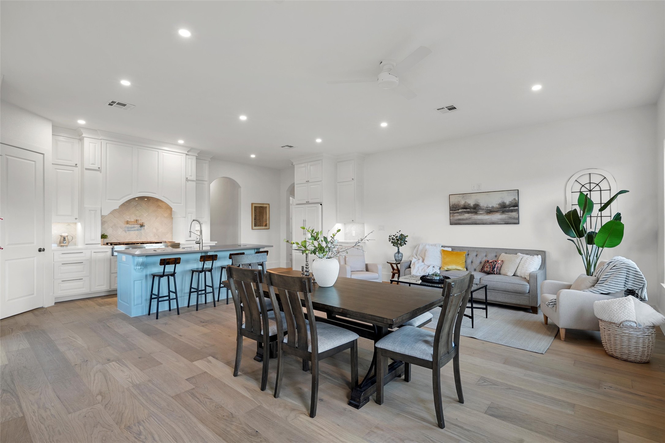 13052 Rainier Drive