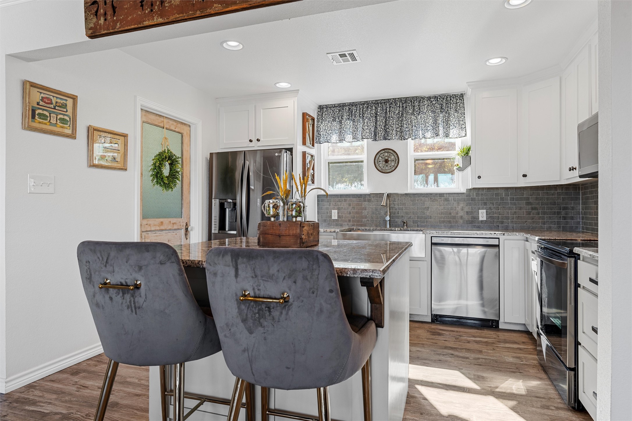 1307 Range Road