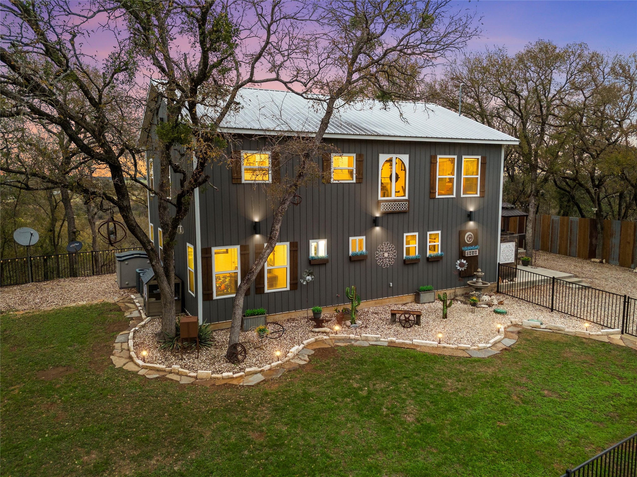 1307 Range Road