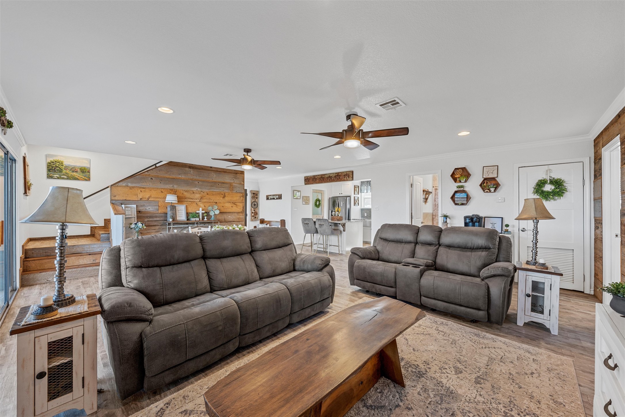 1307 Range Road
