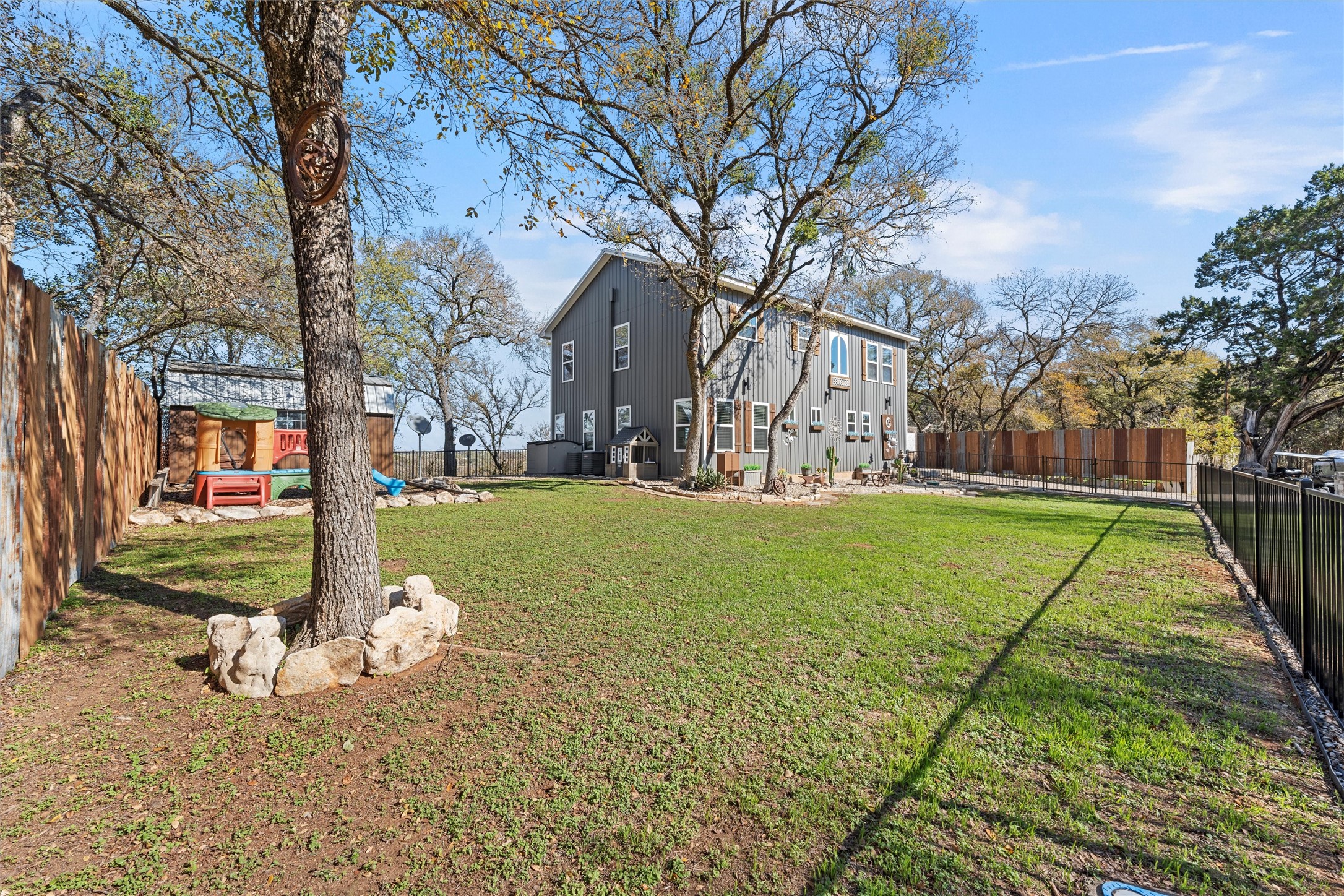 1307 Range Road