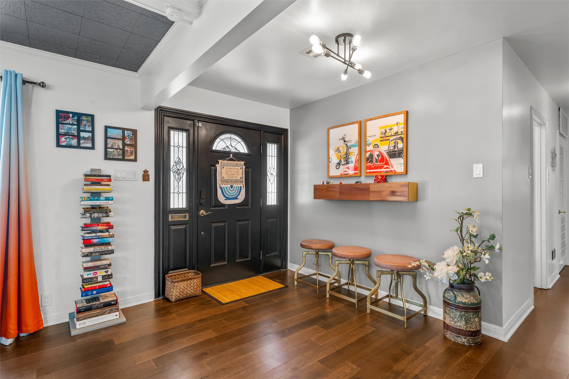 2717 Wooded Acres Drive