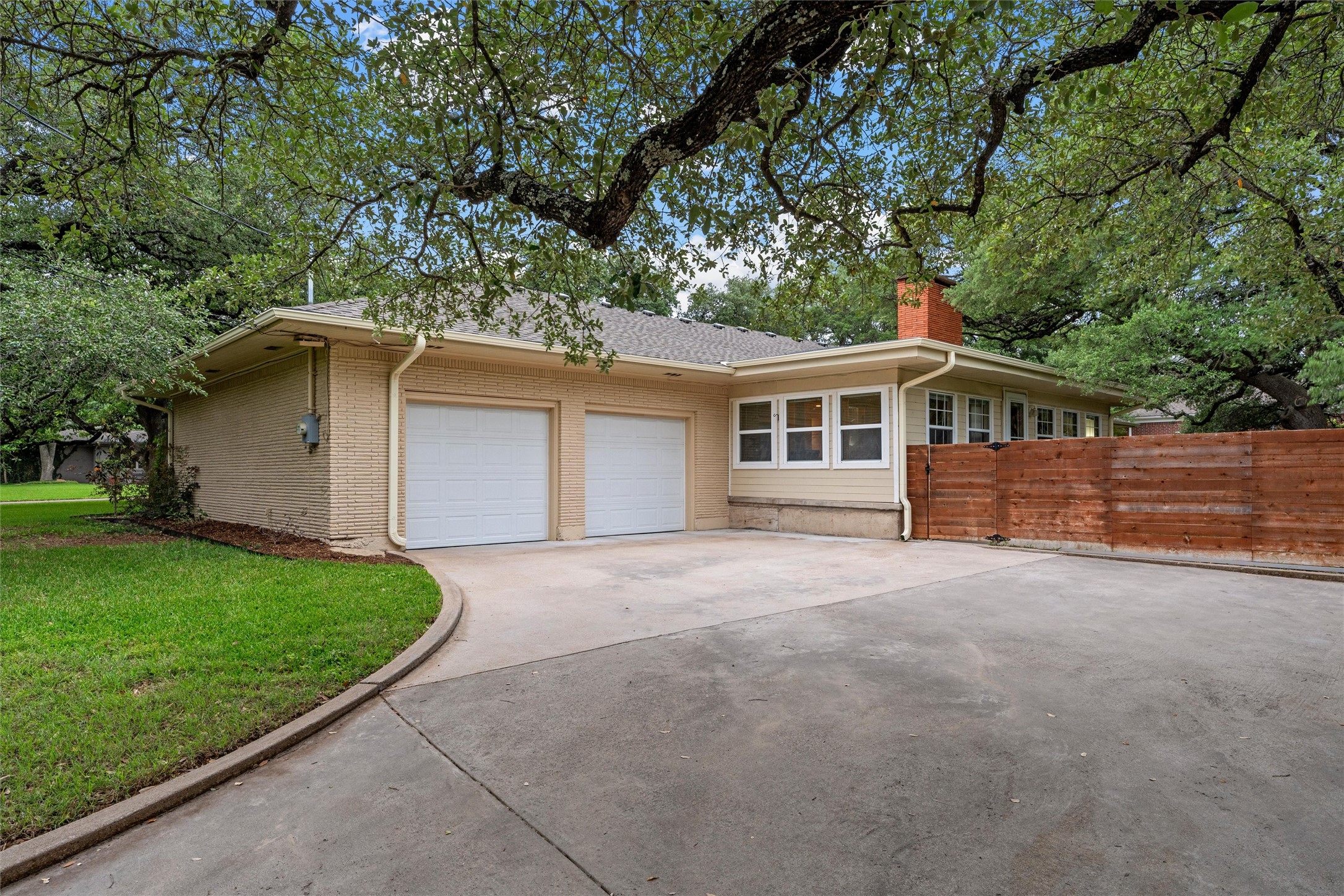 4901 Meadow Wood Drive
