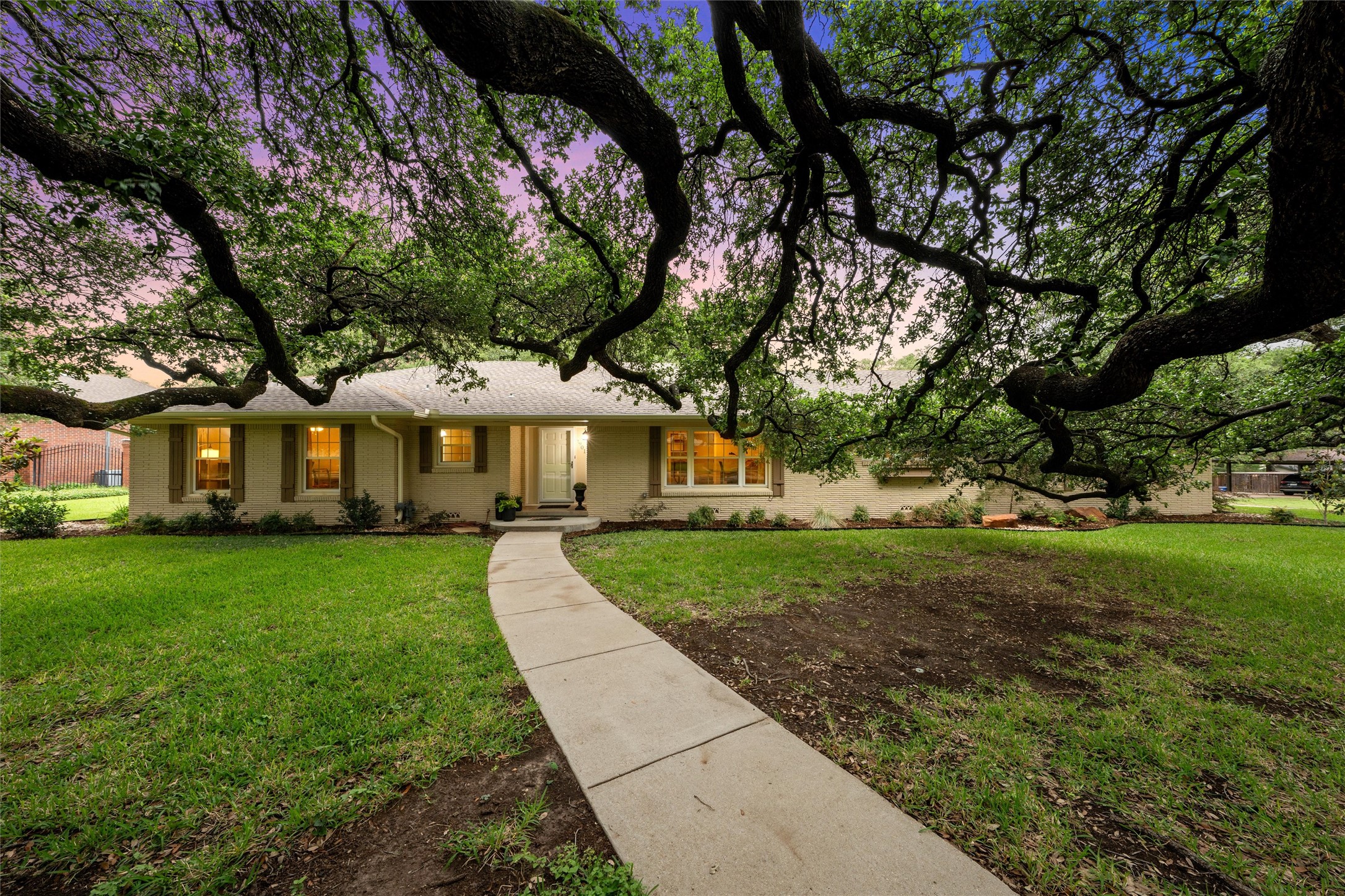4901 Meadow Wood Drive