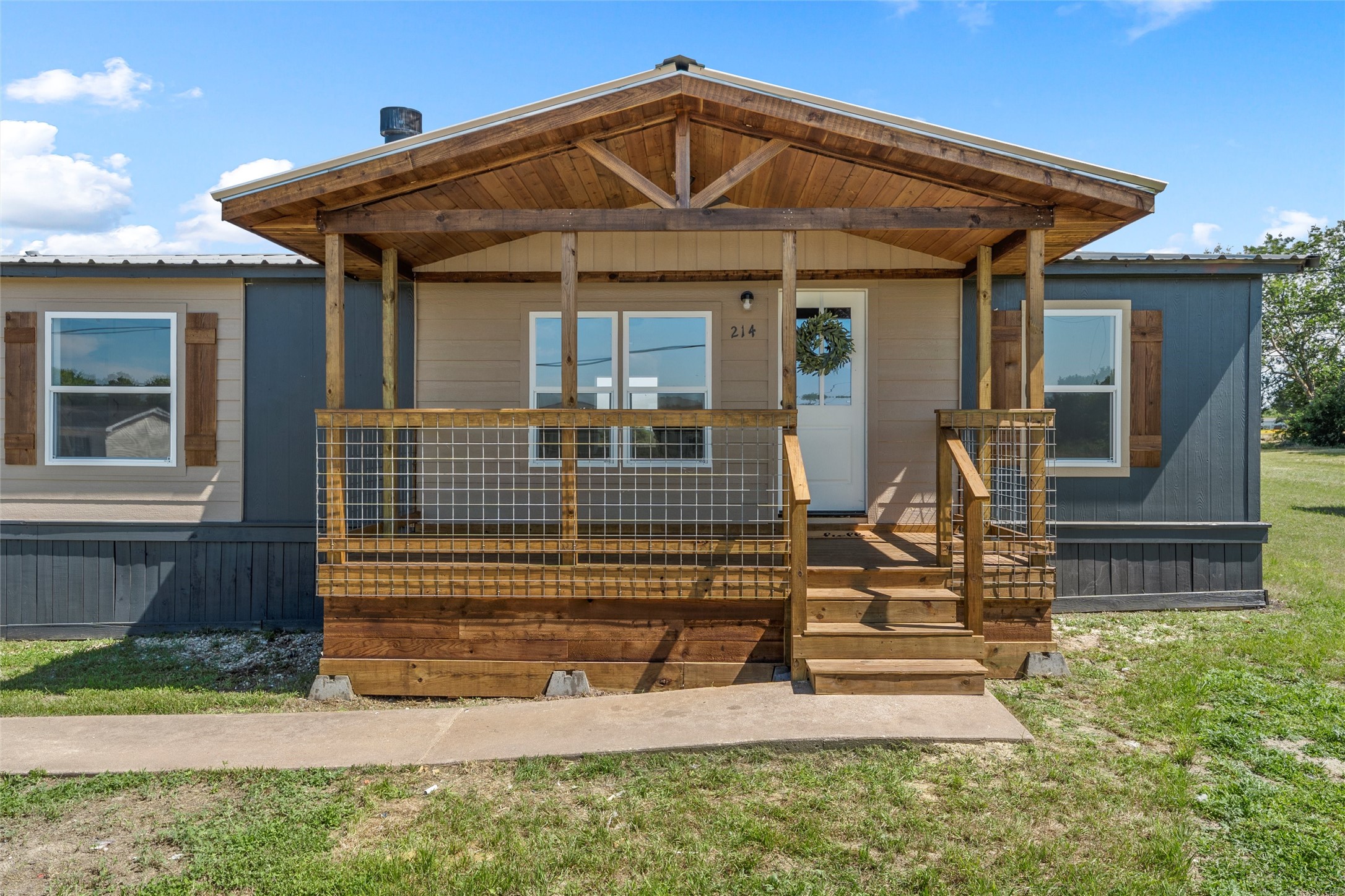 214 Bluebonnet Ridge
