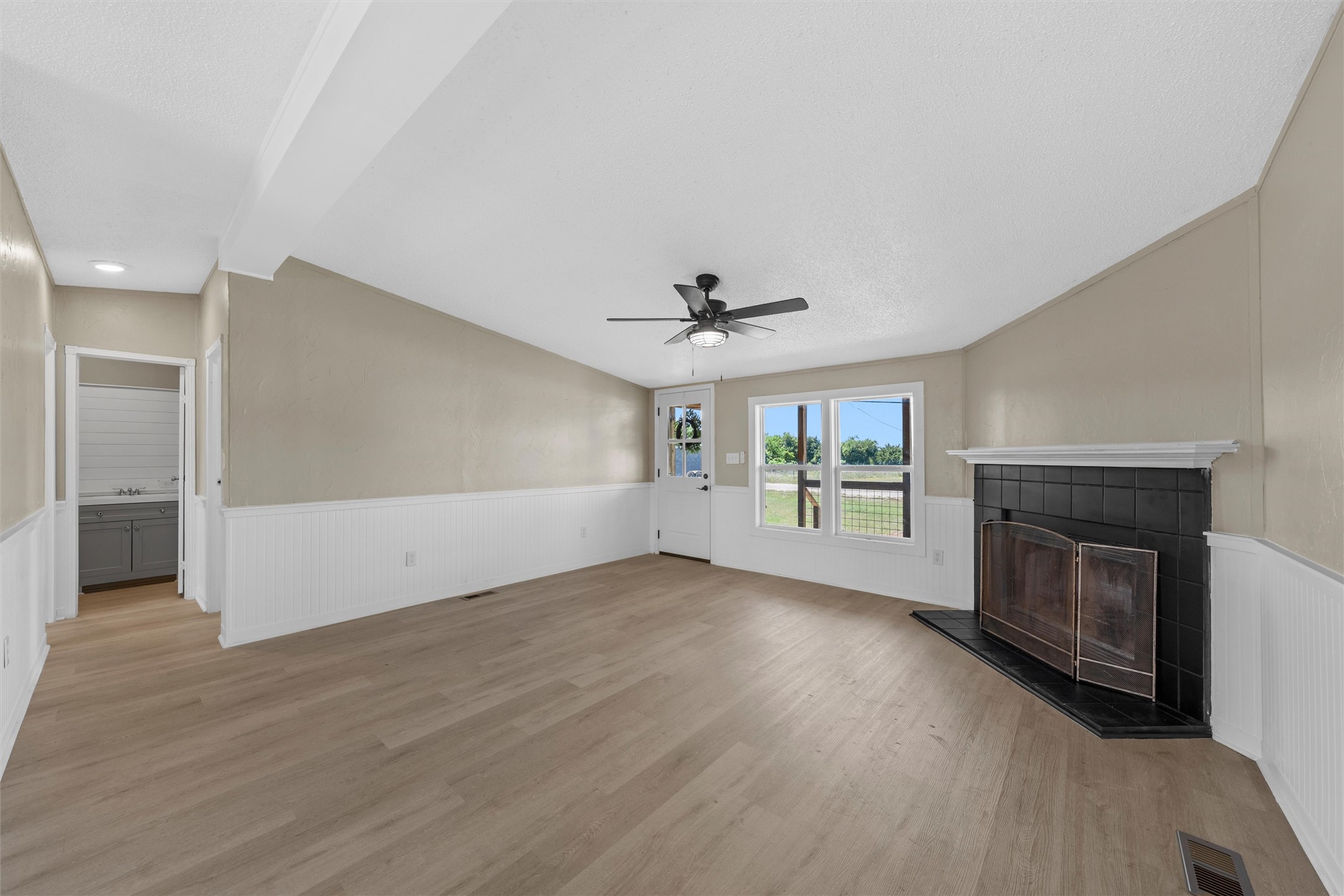 214 Bluebonnet Ridge