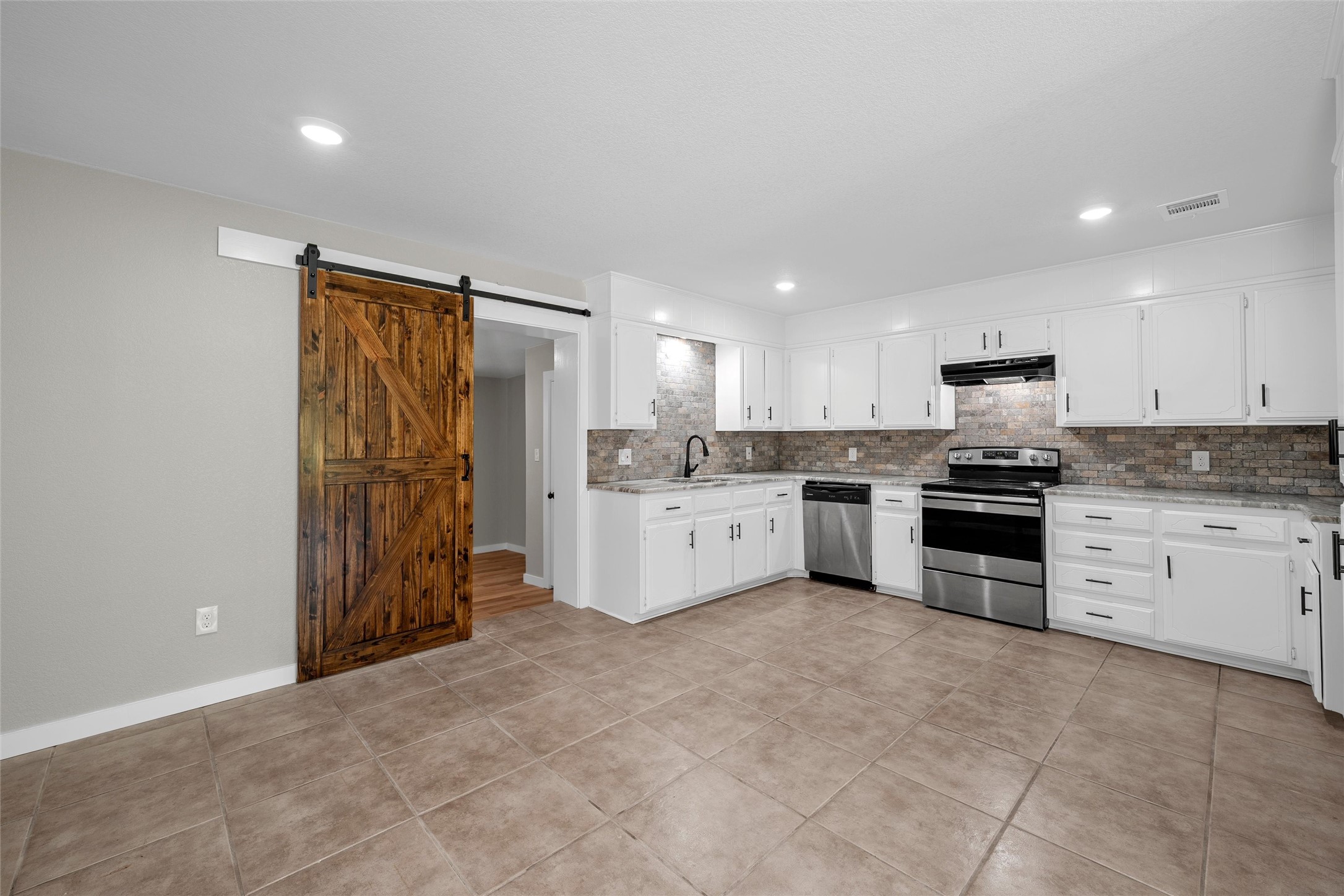 139 Cresthill Circle