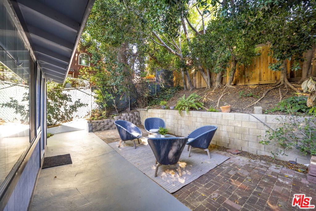 2969 - 2971 London Street