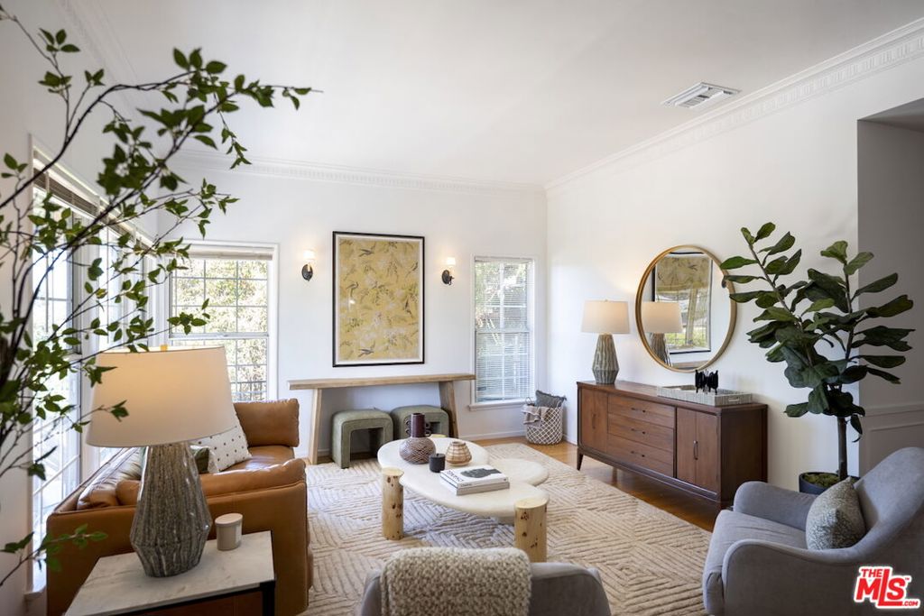 2969 - 2971 London Street