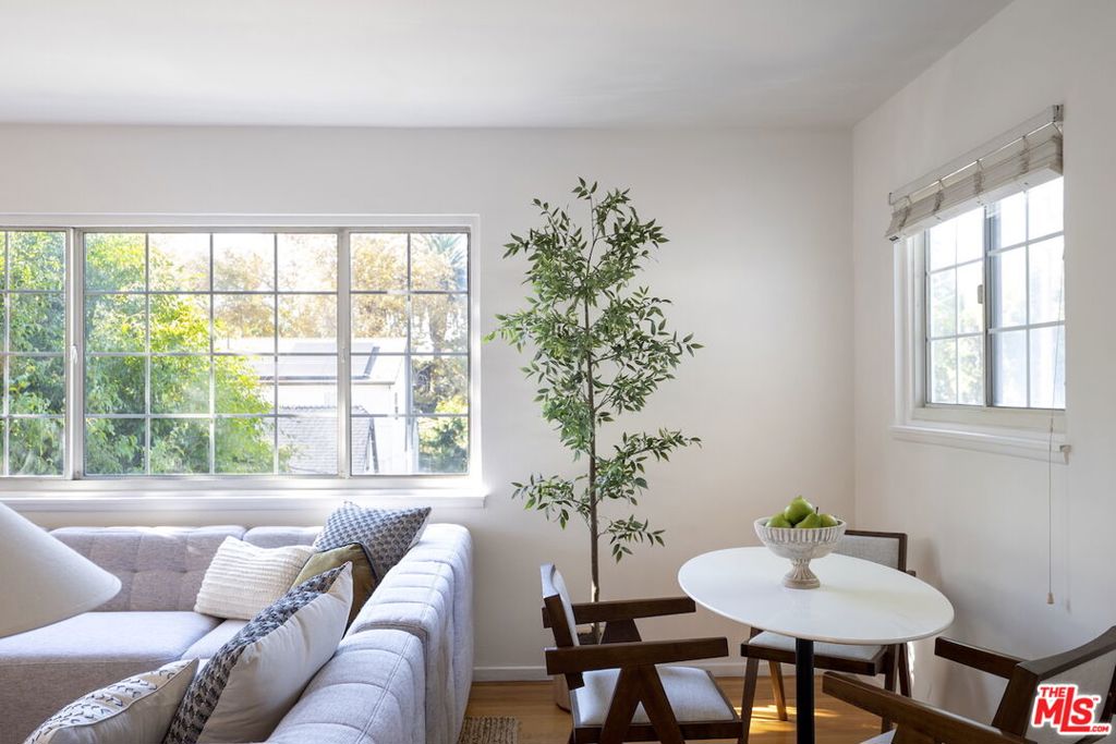 2969 - 2971 London Street