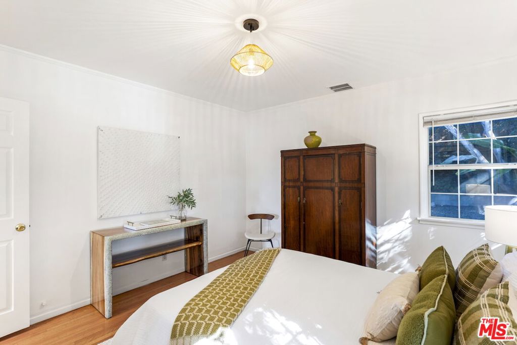 2969 - 2971 London Street