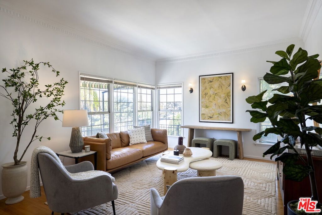 2969 - 2971 London Street