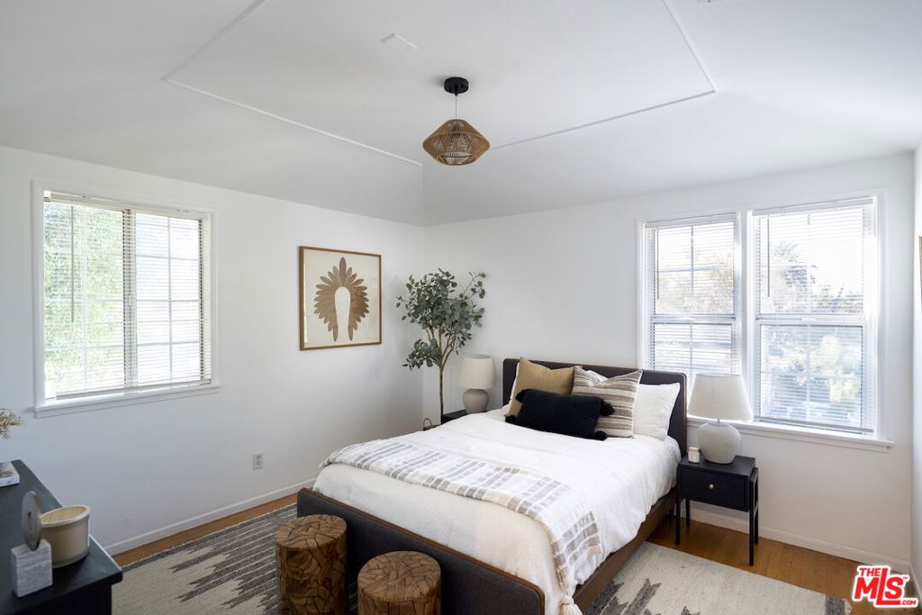 2969 - 2971 London Street