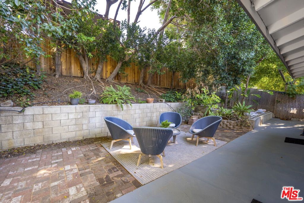 2969 - 2971 London Street