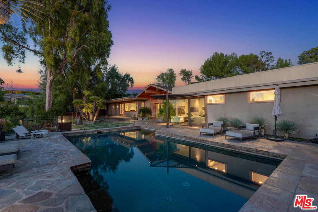 4305 Clear Valley Drive